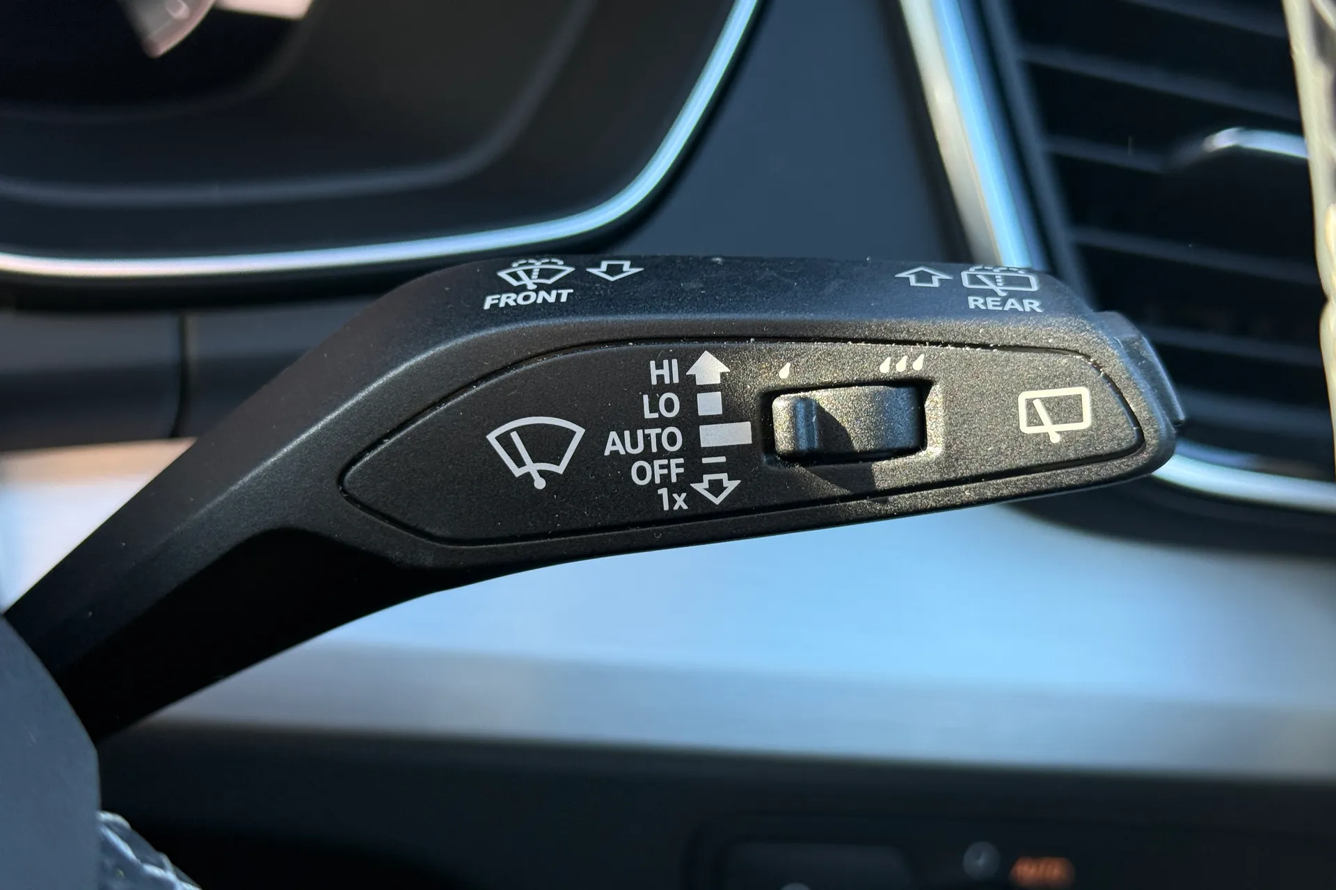 Audi Q5 thumbnail image number 17