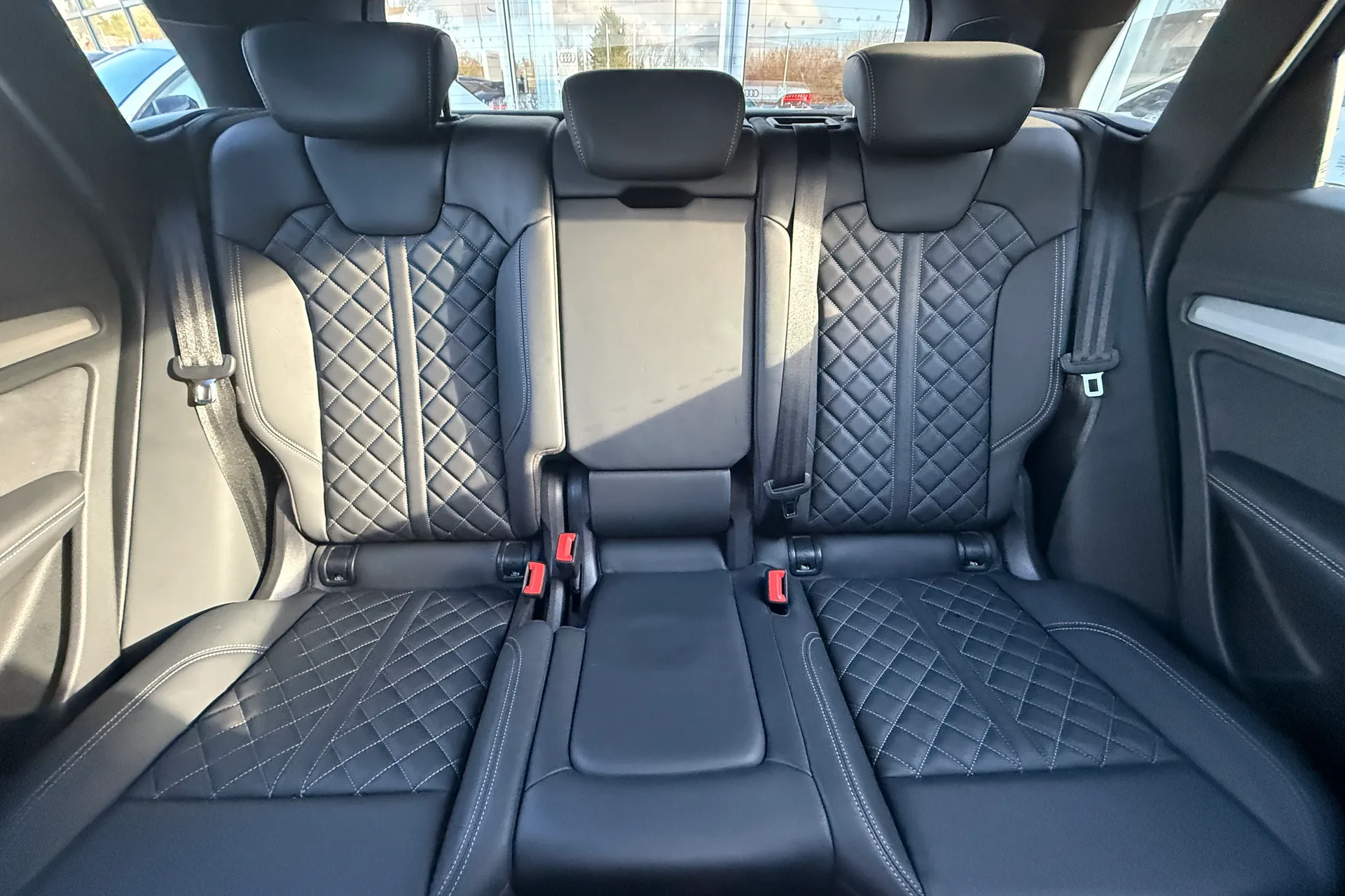 Audi Q5 thumbnail image number 27