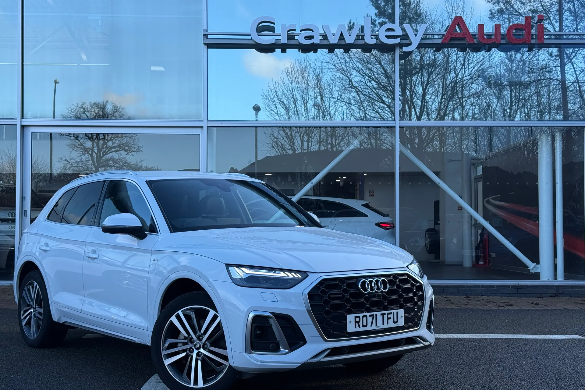 Audi Q5 focused image