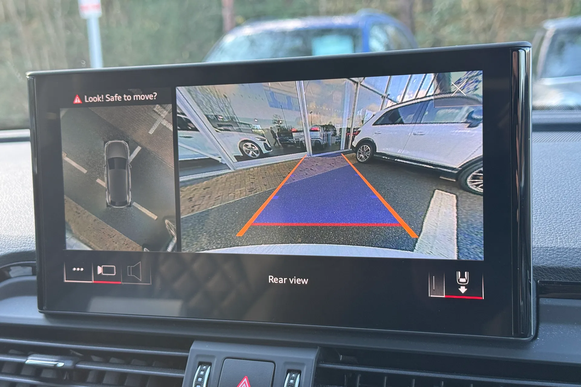 Audi Q5 thumbnail image number 4