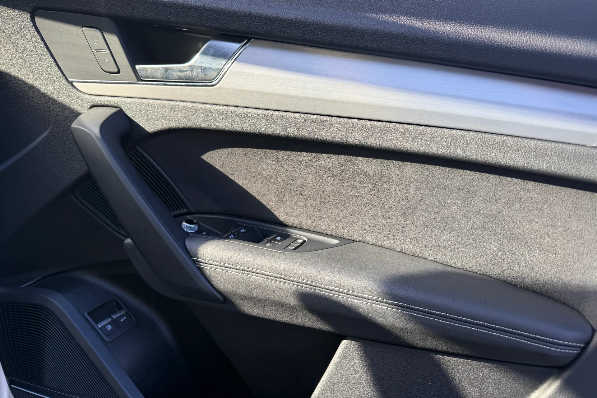 Audi Q5 thumbnail image number 13