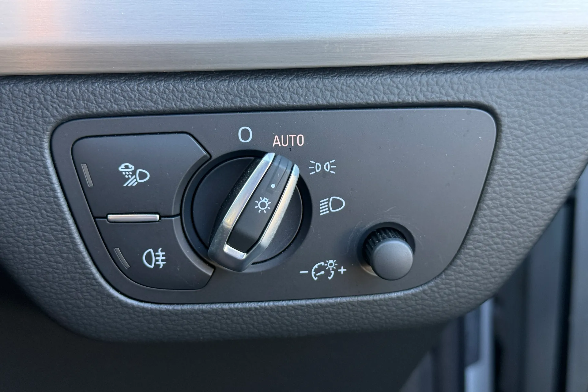 Audi Q5 thumbnail image number 14