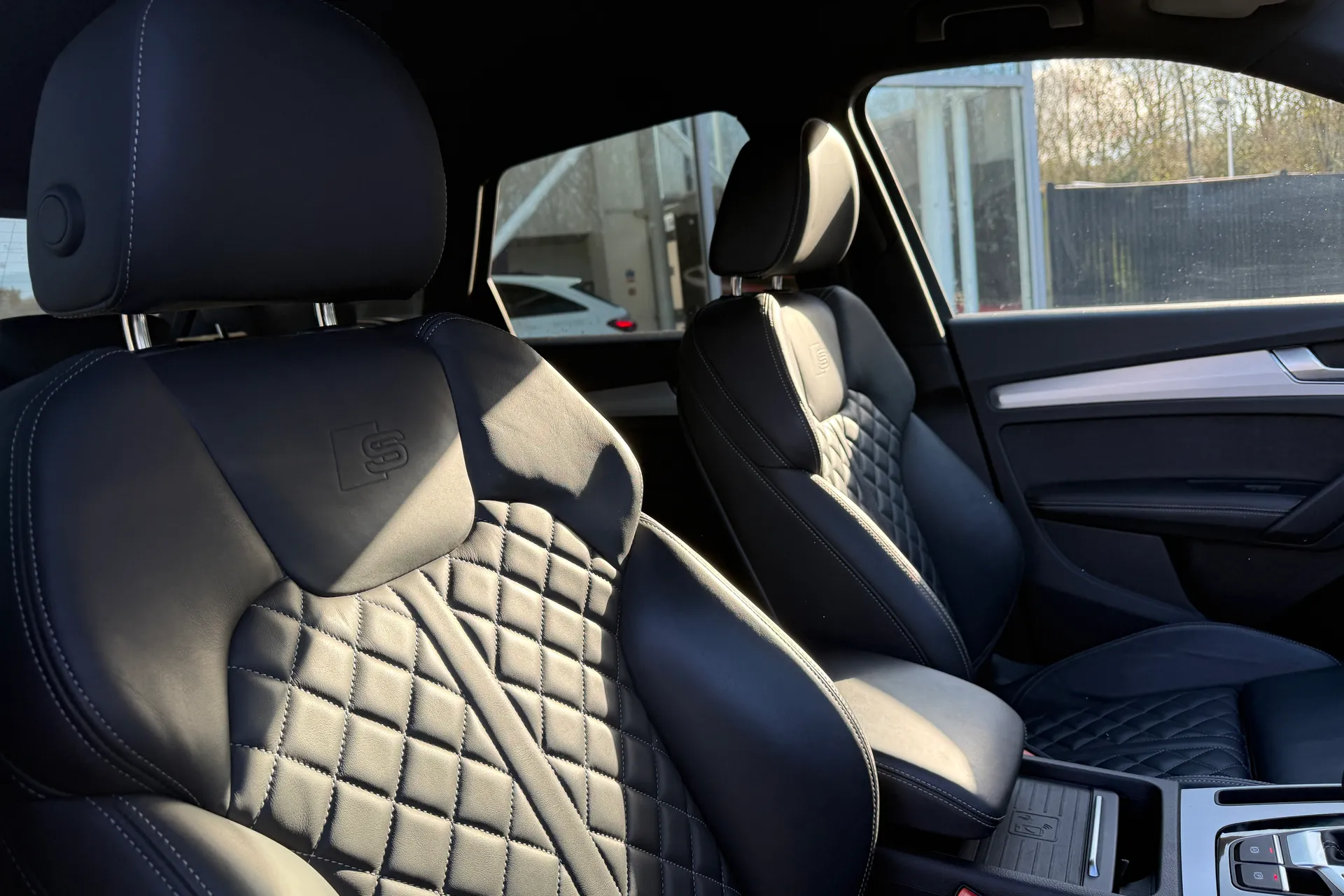 Audi Q5 thumbnail image number 29