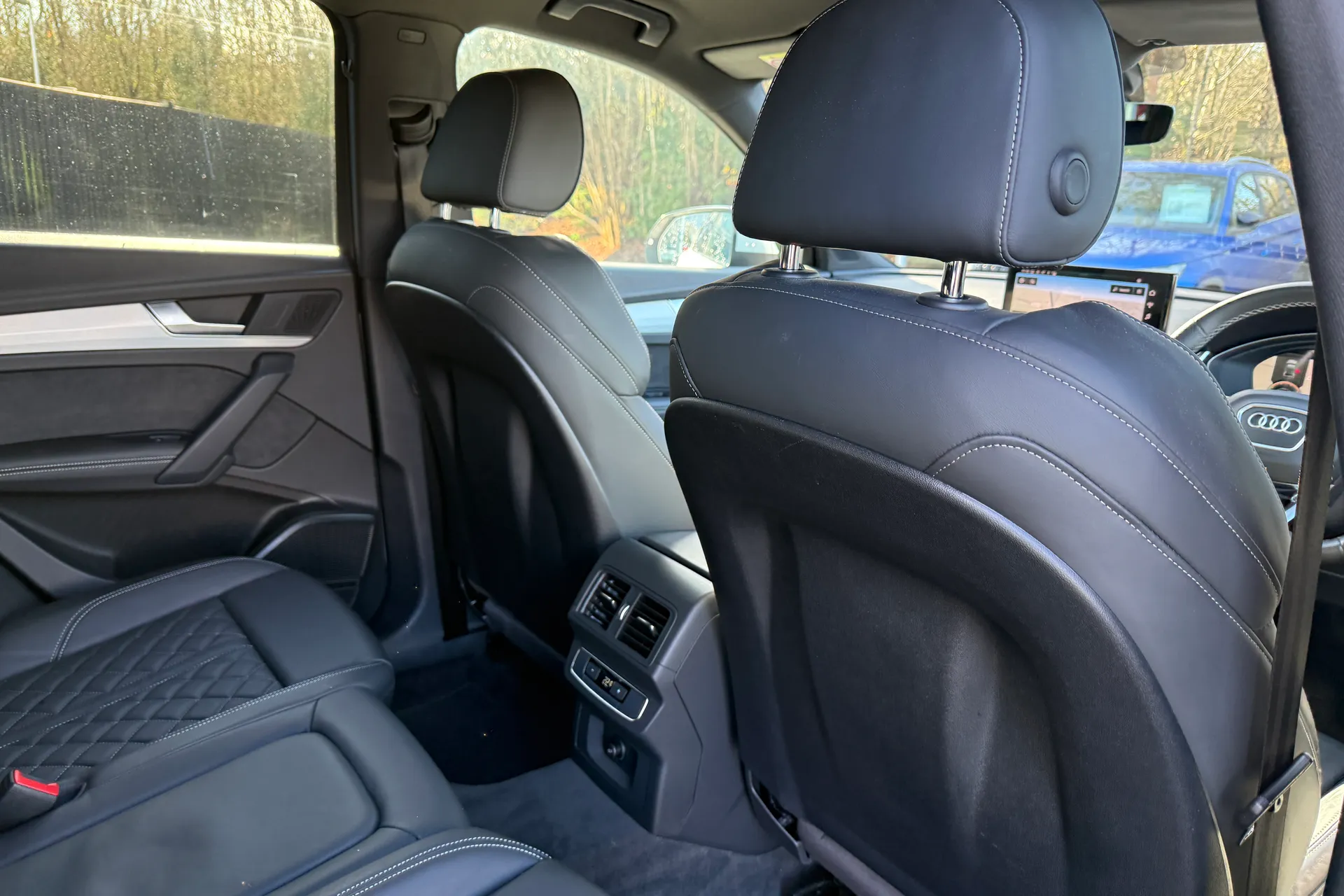 Audi Q5 thumbnail image number 35