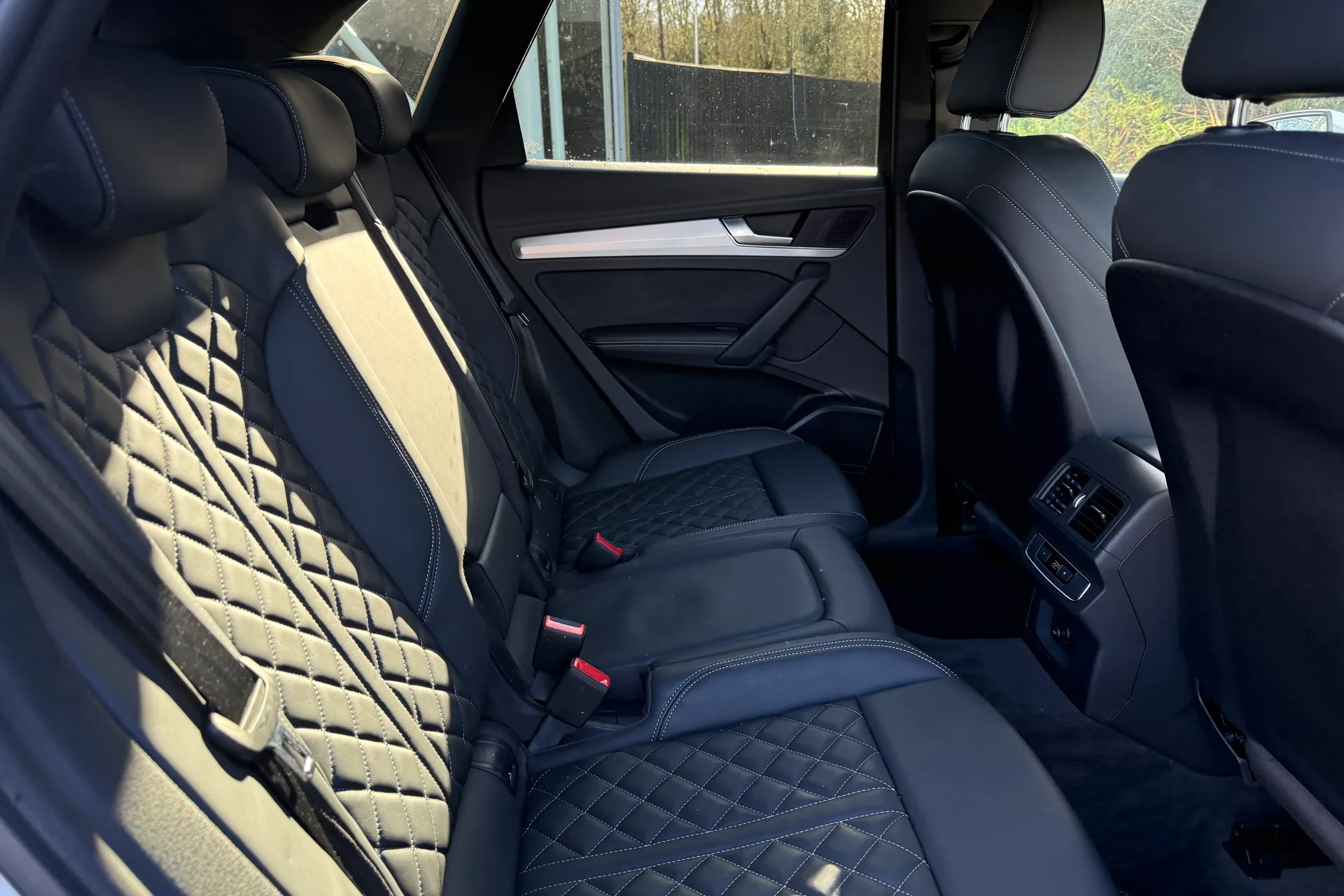 Audi Q5 thumbnail image number 34