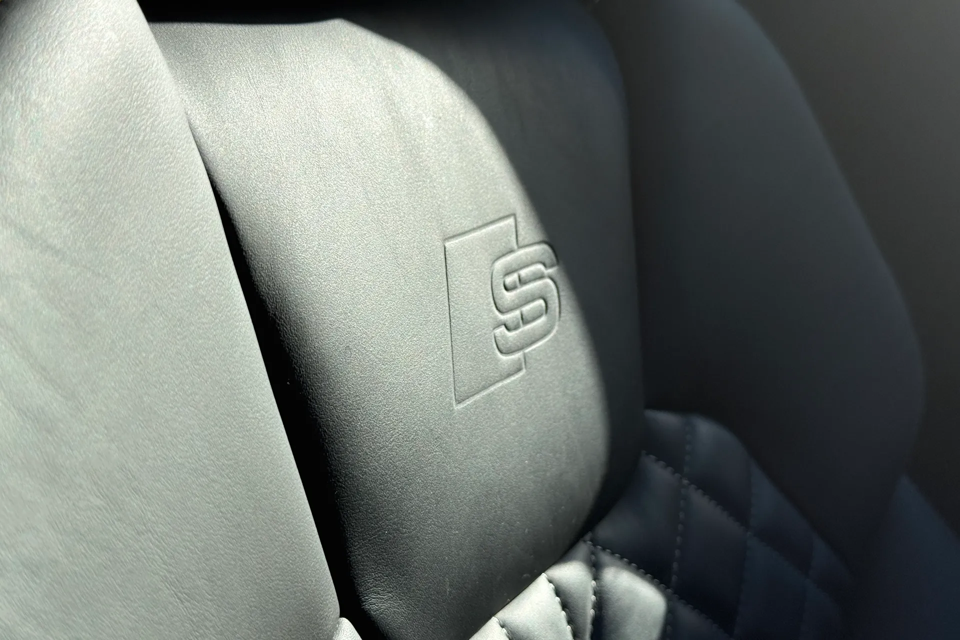 Audi Q5 thumbnail image number 25