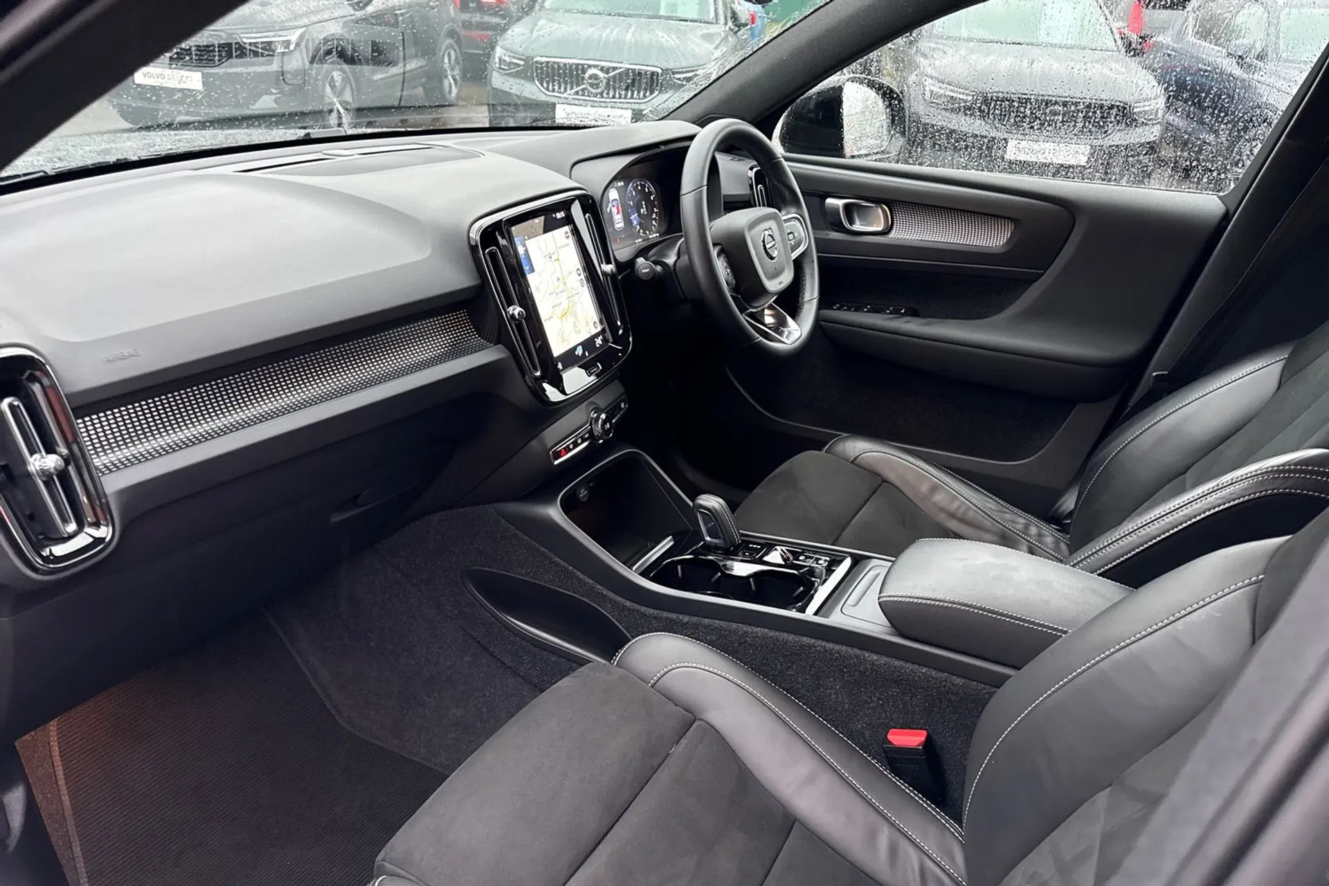 Volvo XC40 thumbnail image number 27