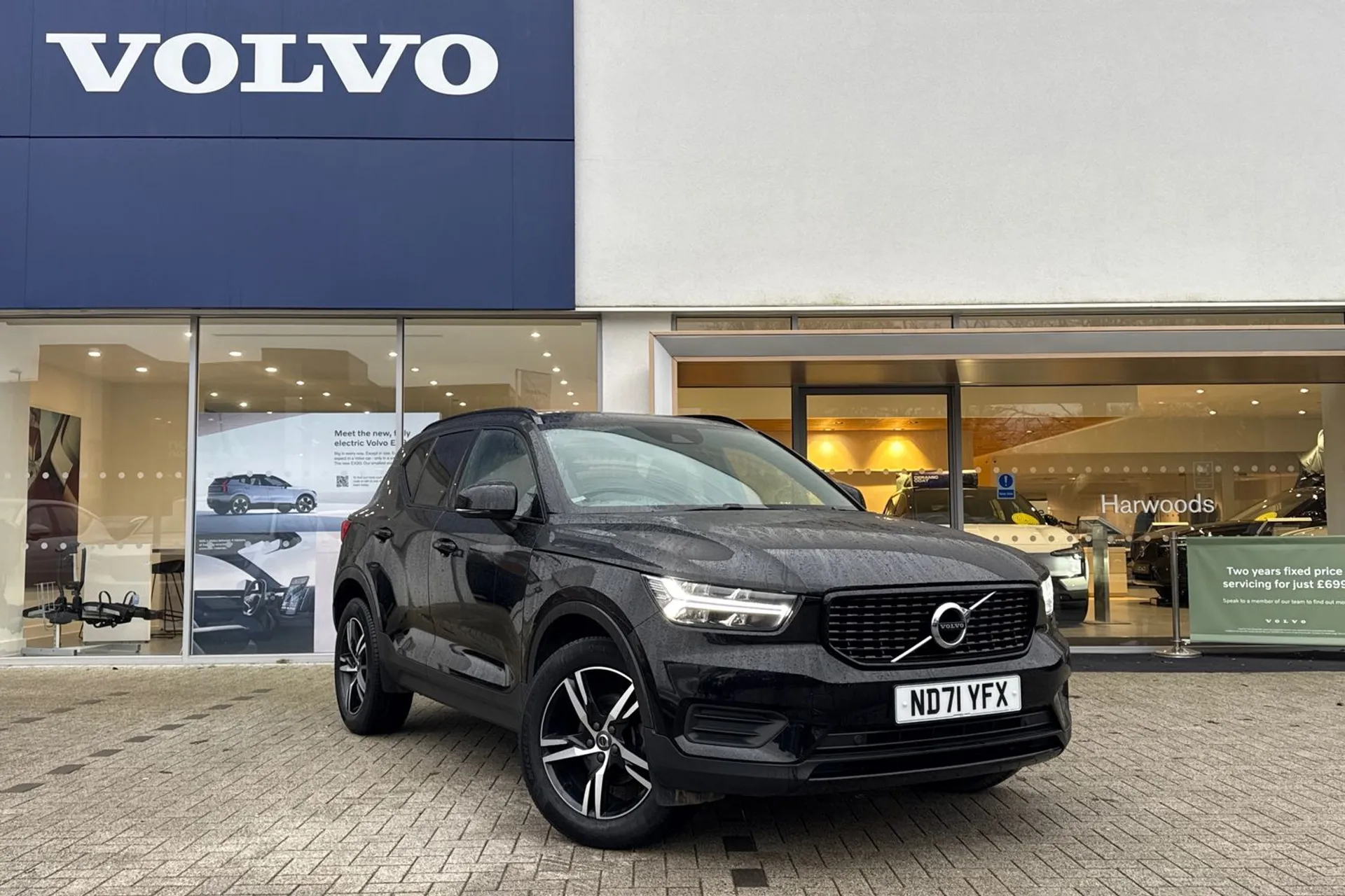 Volvo XC40 focused image