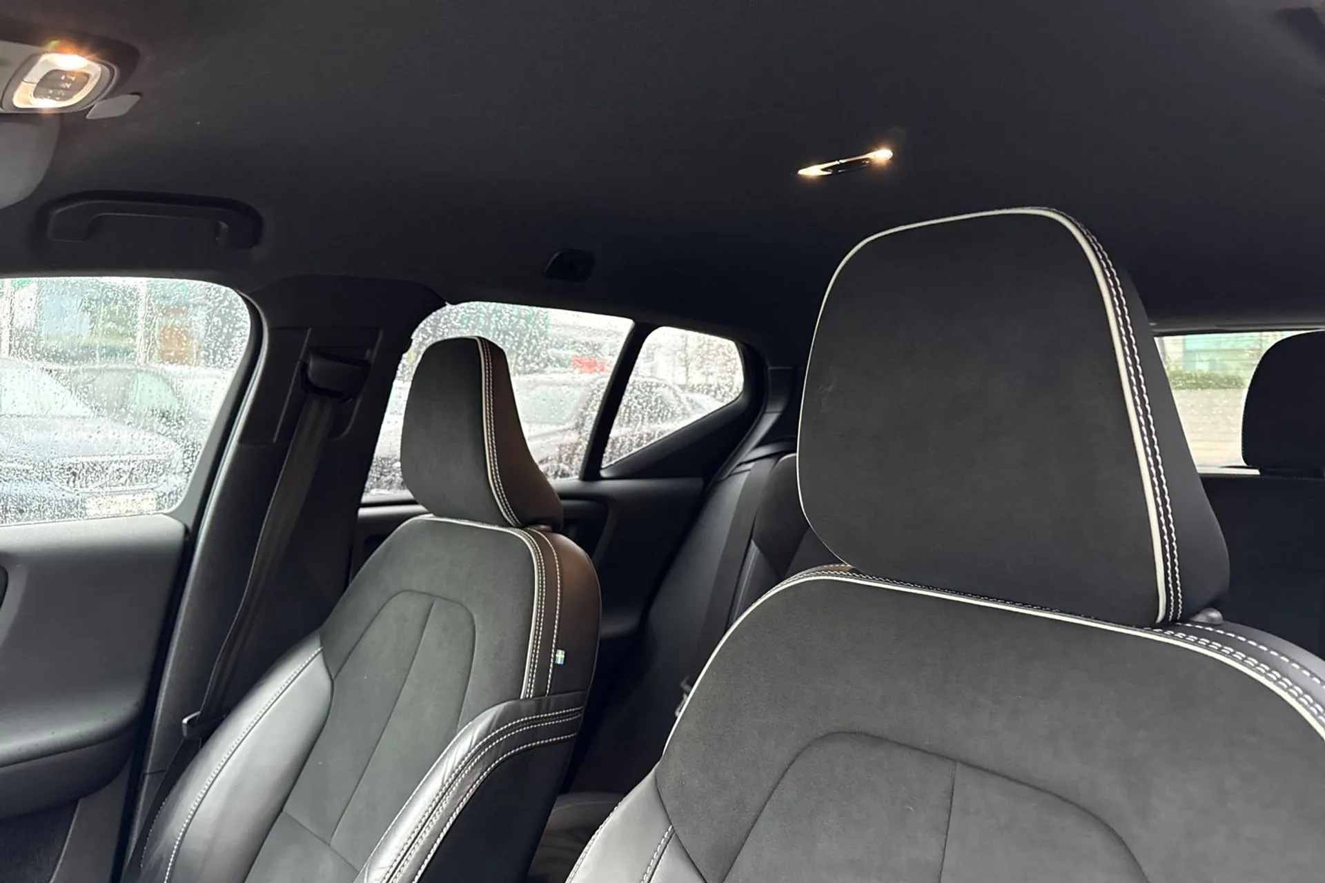 Volvo XC40 thumbnail image number 29