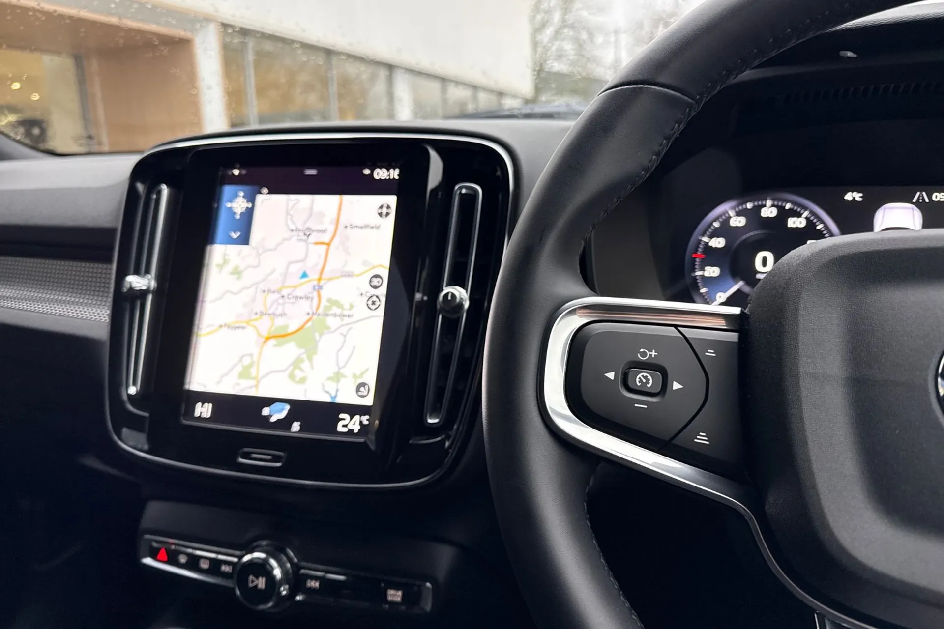 Volvo XC40 thumbnail image number 36