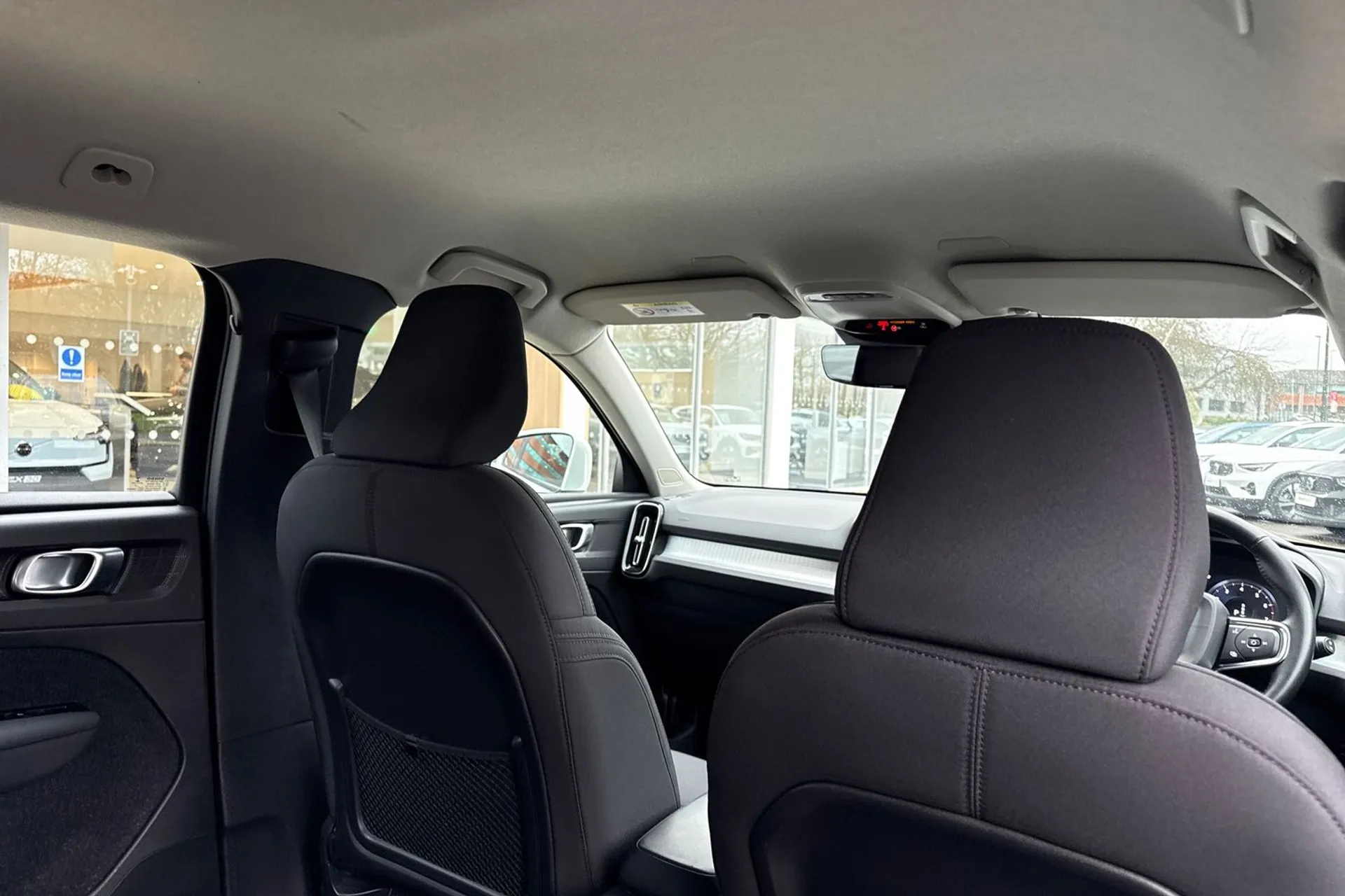 Volvo XC40 thumbnail image number 22