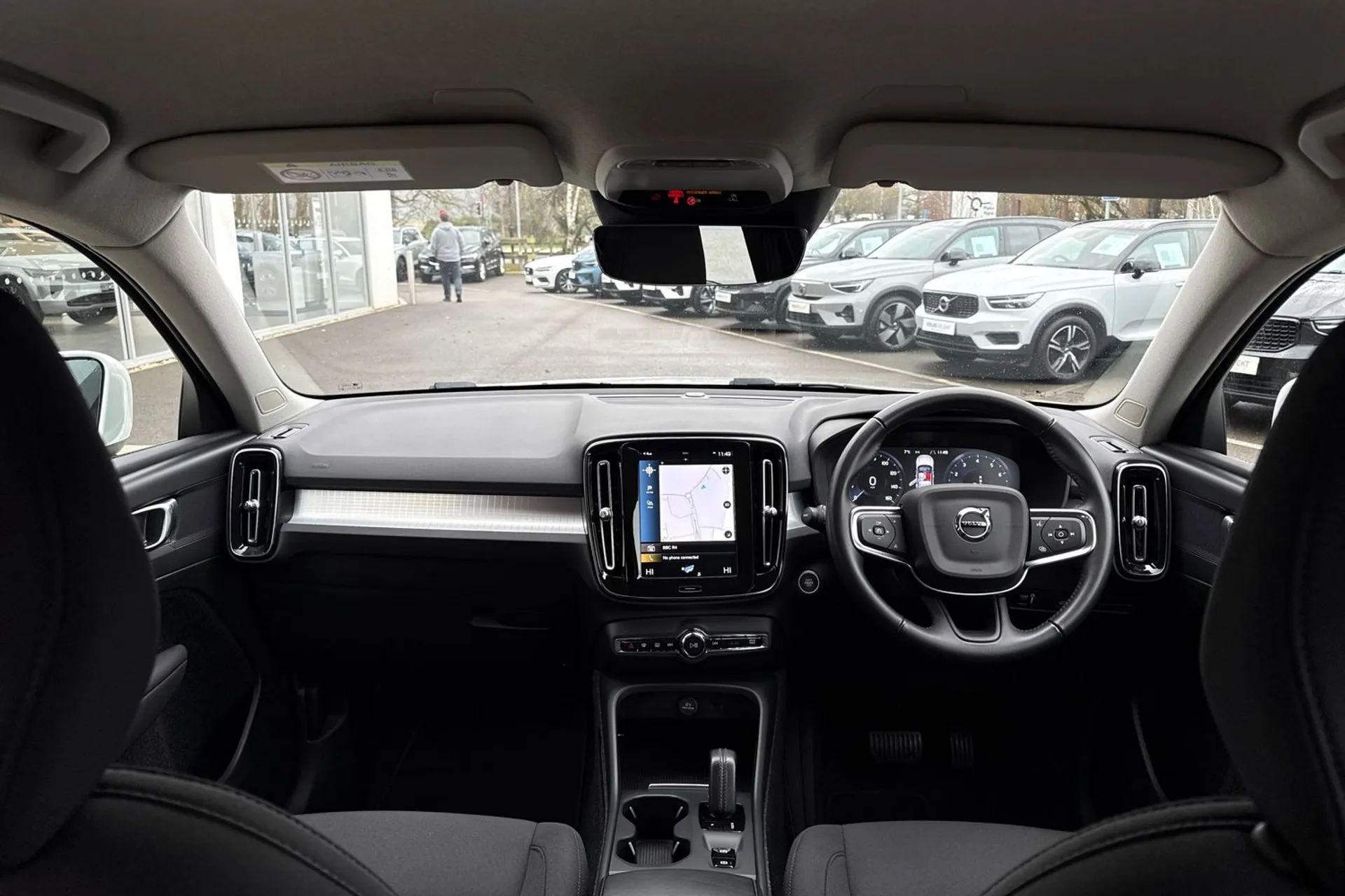 Volvo XC40 thumbnail image number 3