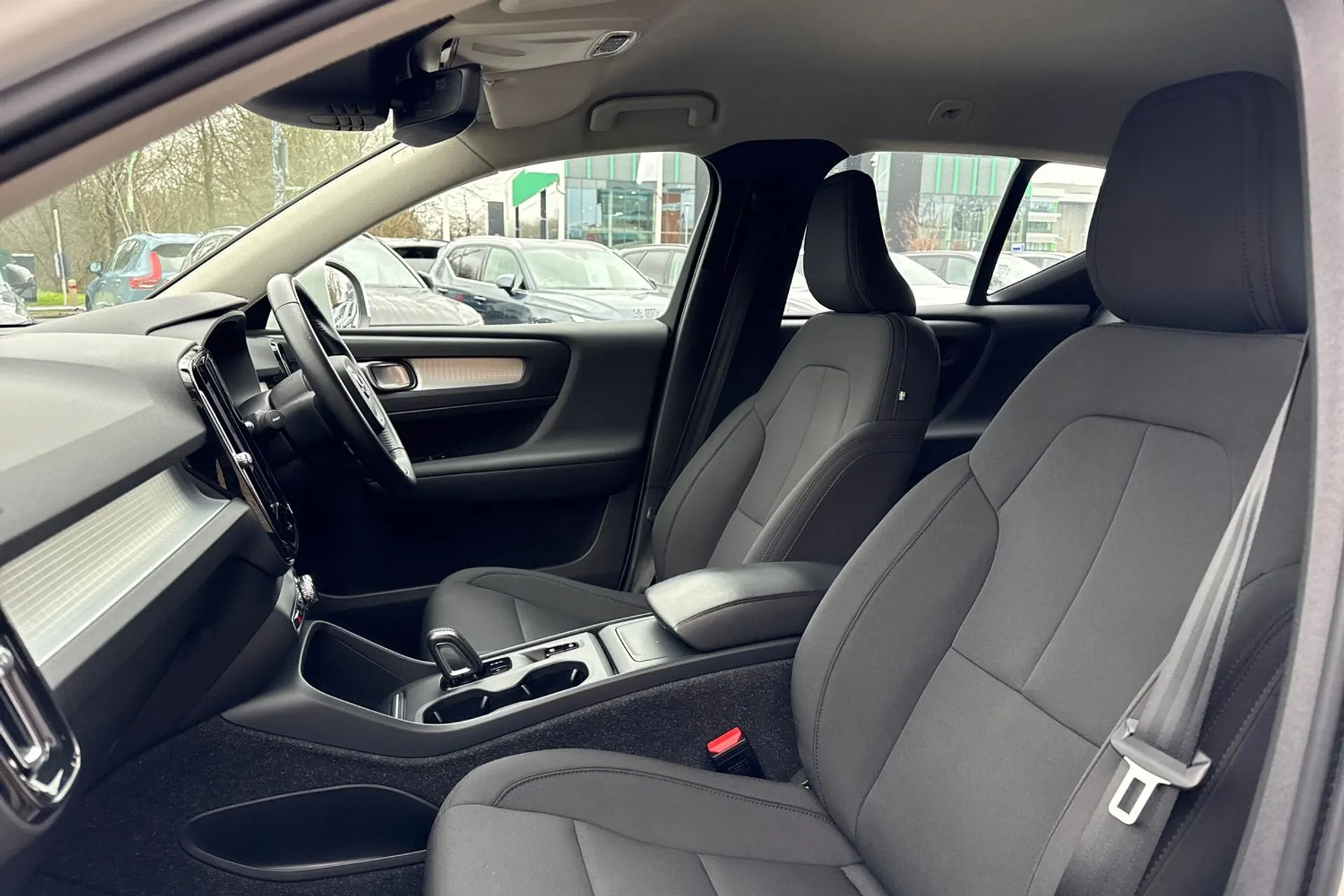 Volvo XC40 thumbnail image number 26