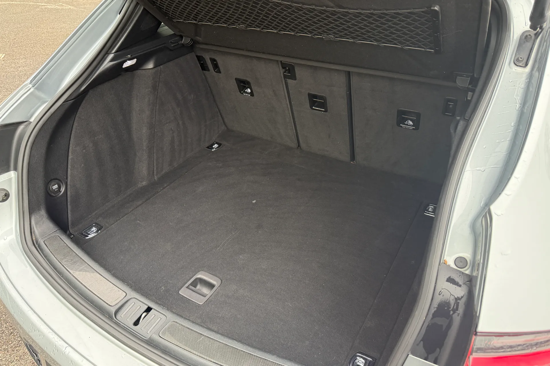 Porsche MACAN thumbnail image number 51