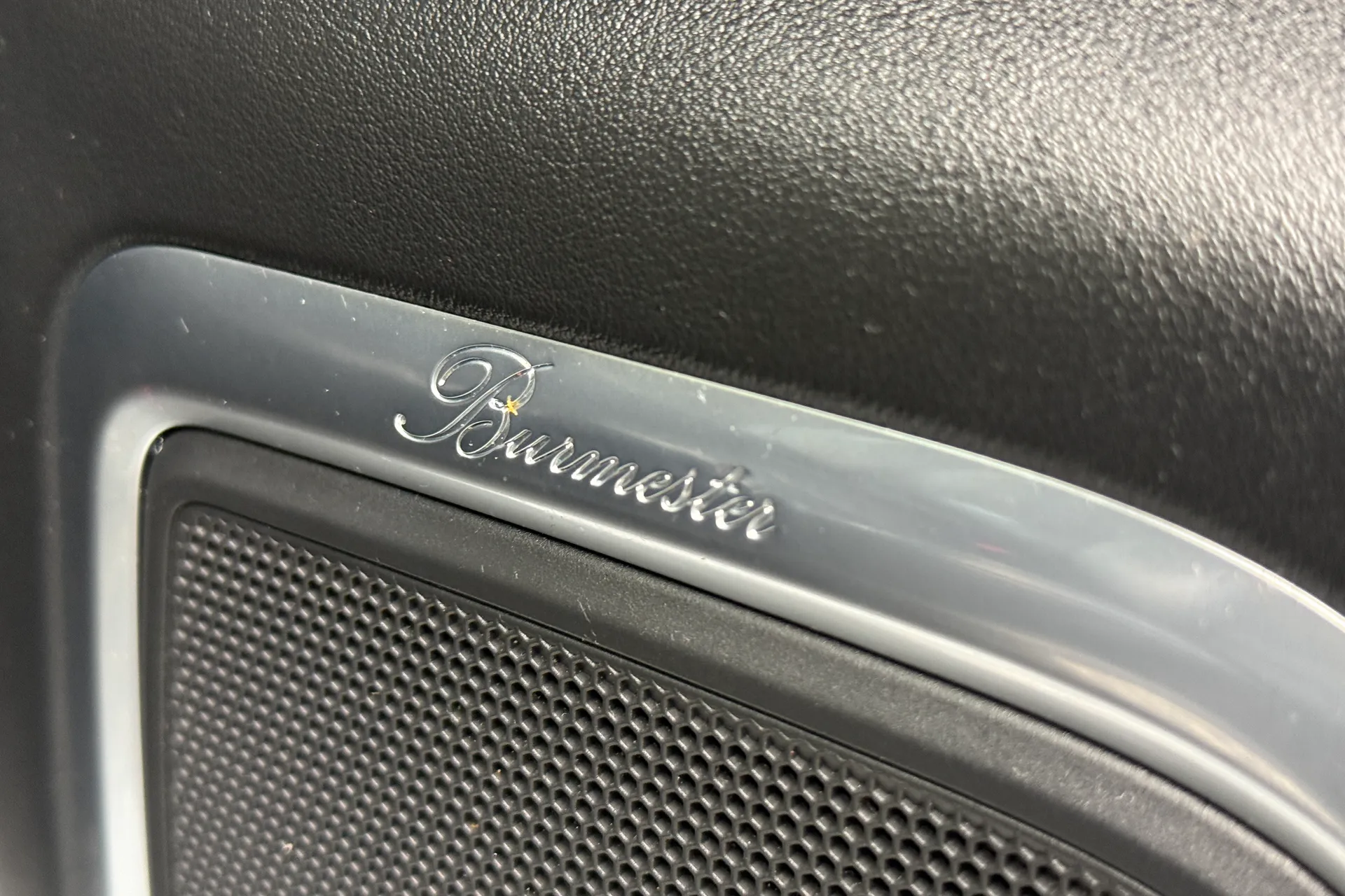 Porsche MACAN thumbnail image number 28