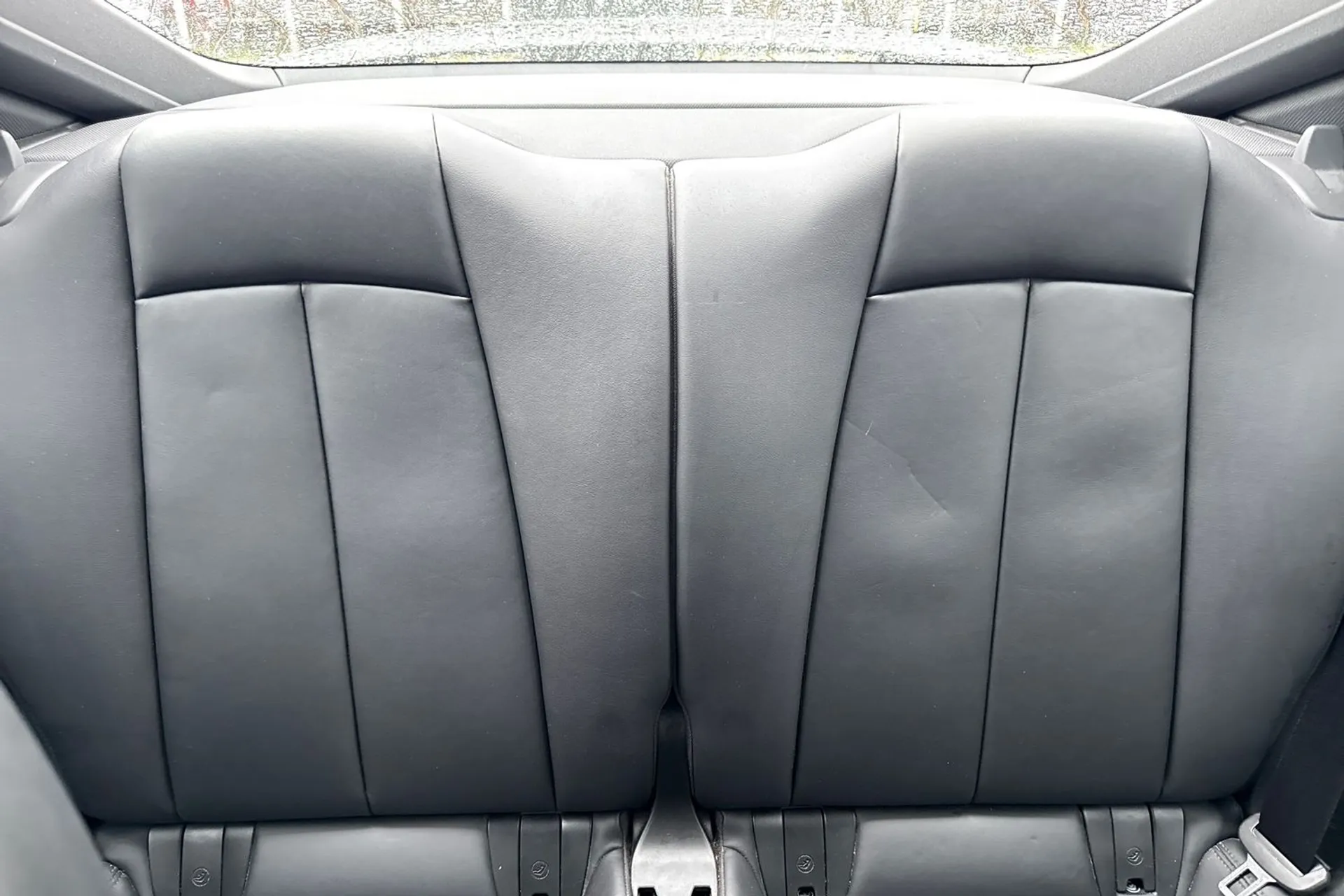 Audi TT thumbnail image number 40