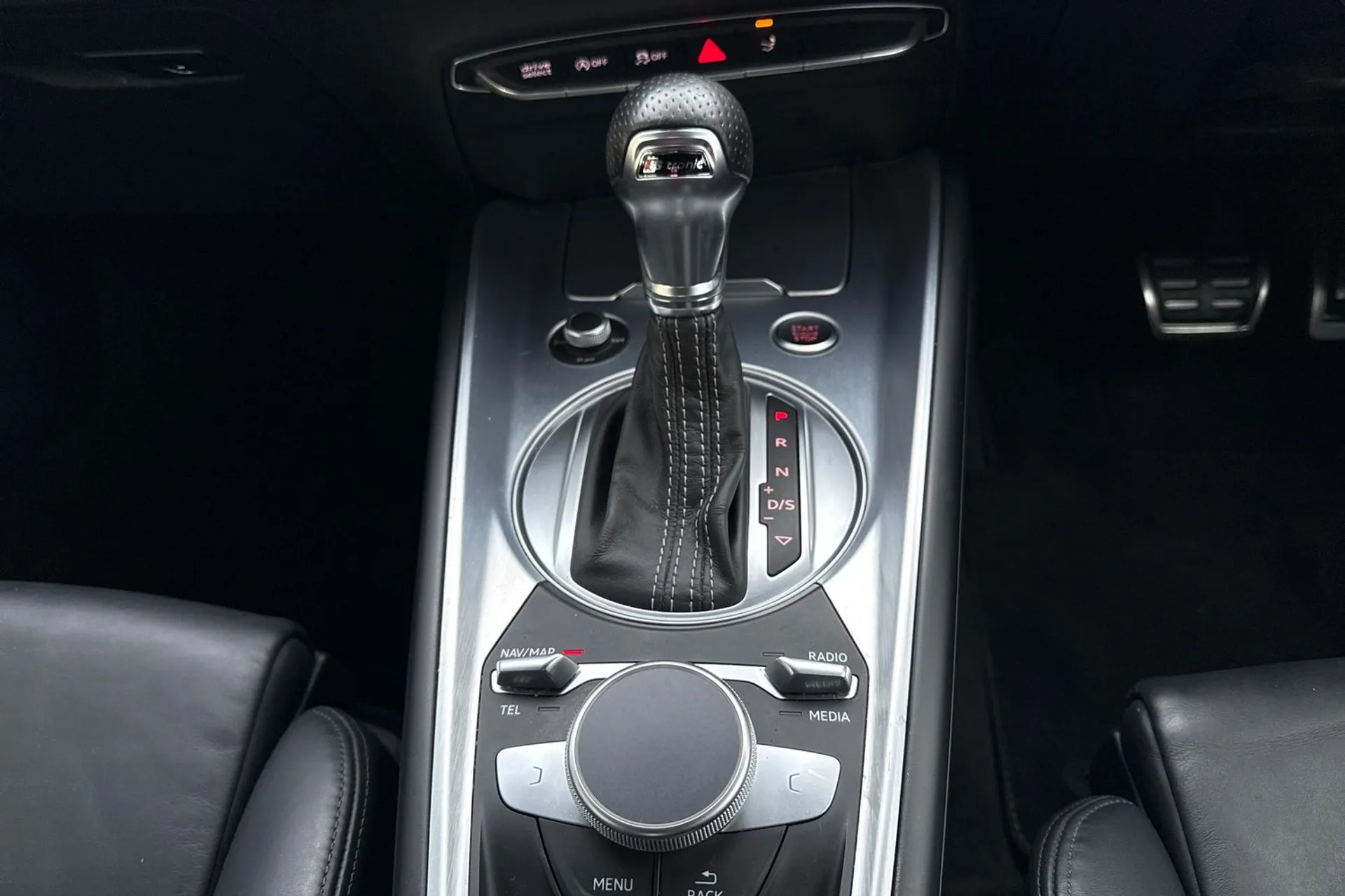 Audi TT thumbnail image number 21