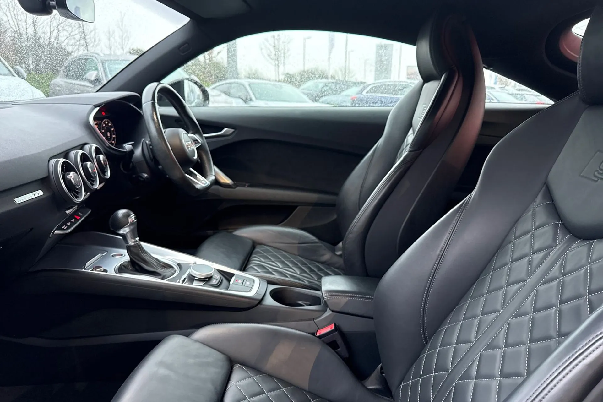 Audi TT thumbnail image number 38