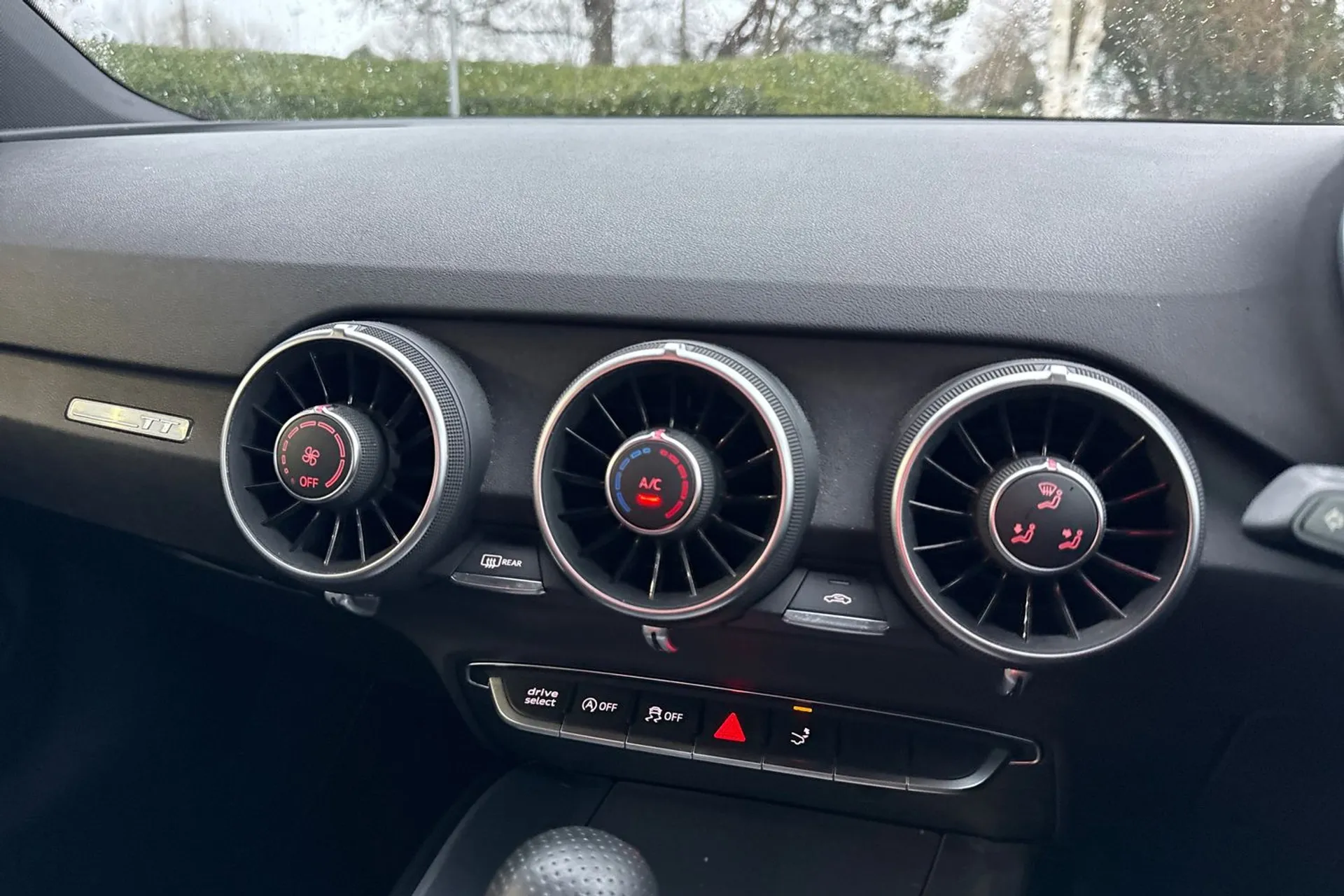 Audi TT thumbnail image number 6