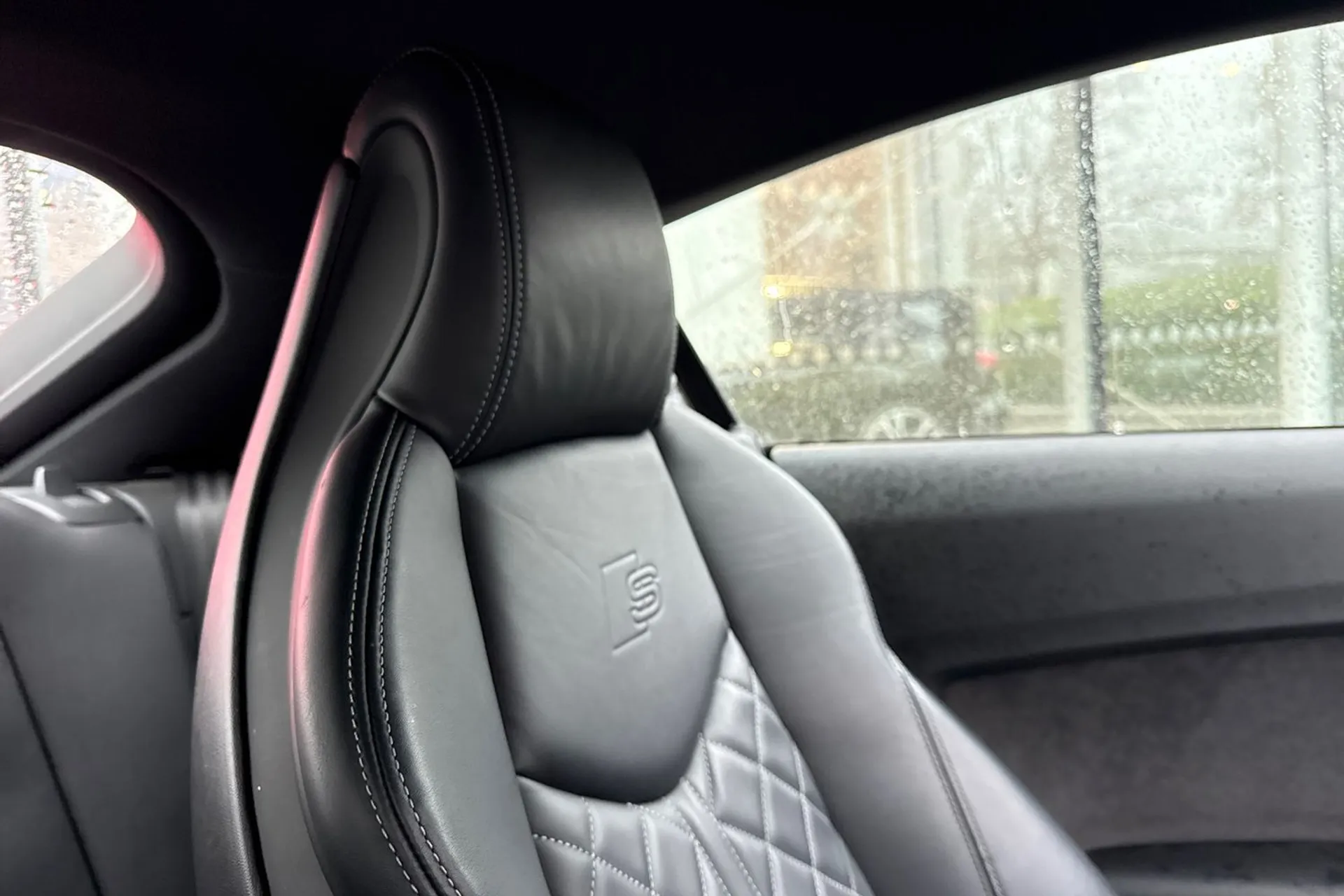 Audi TT thumbnail image number 19