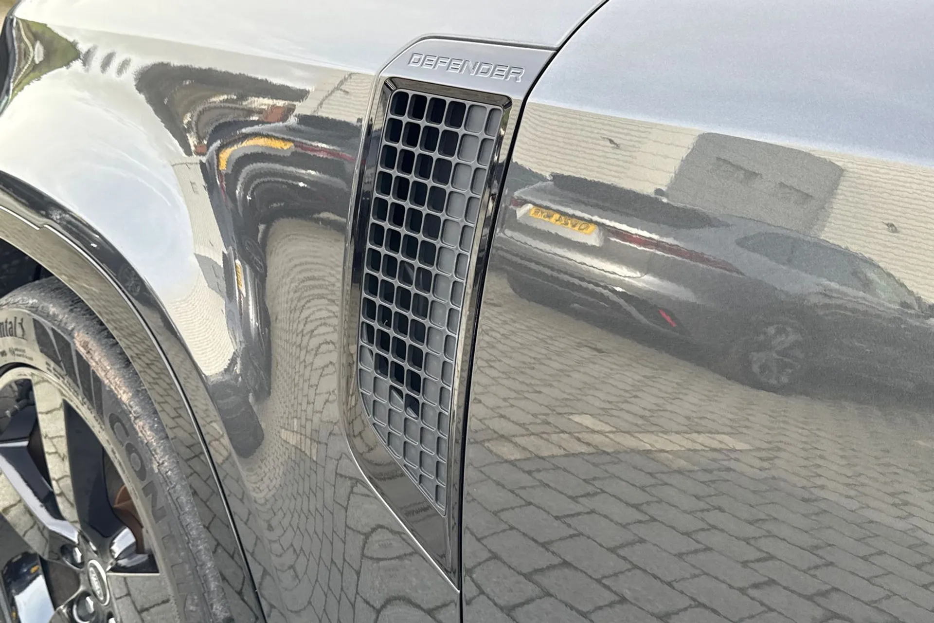 LAND ROVER DEFENDER thumbnail image number 31