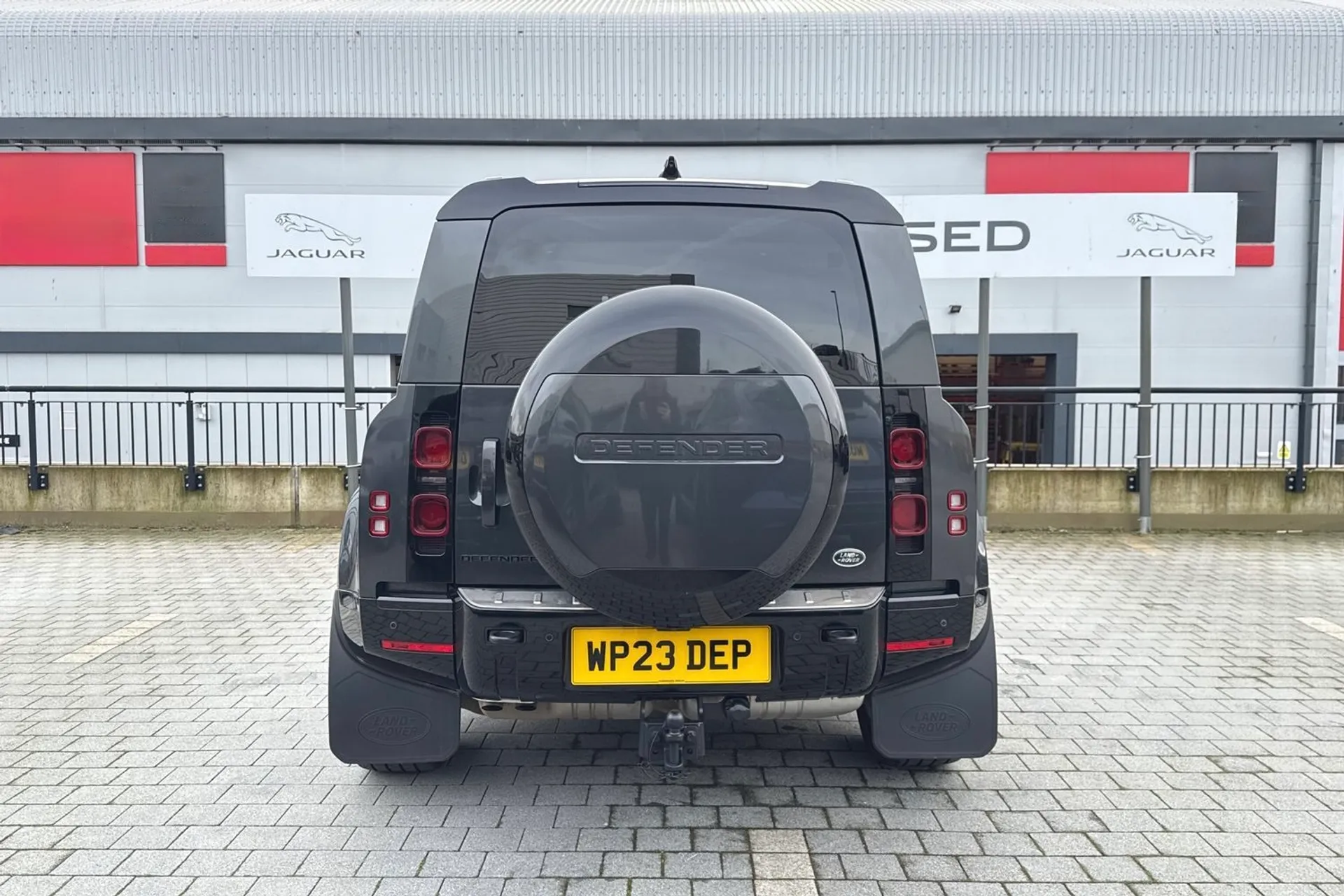 LAND ROVER DEFENDER thumbnail image number 11