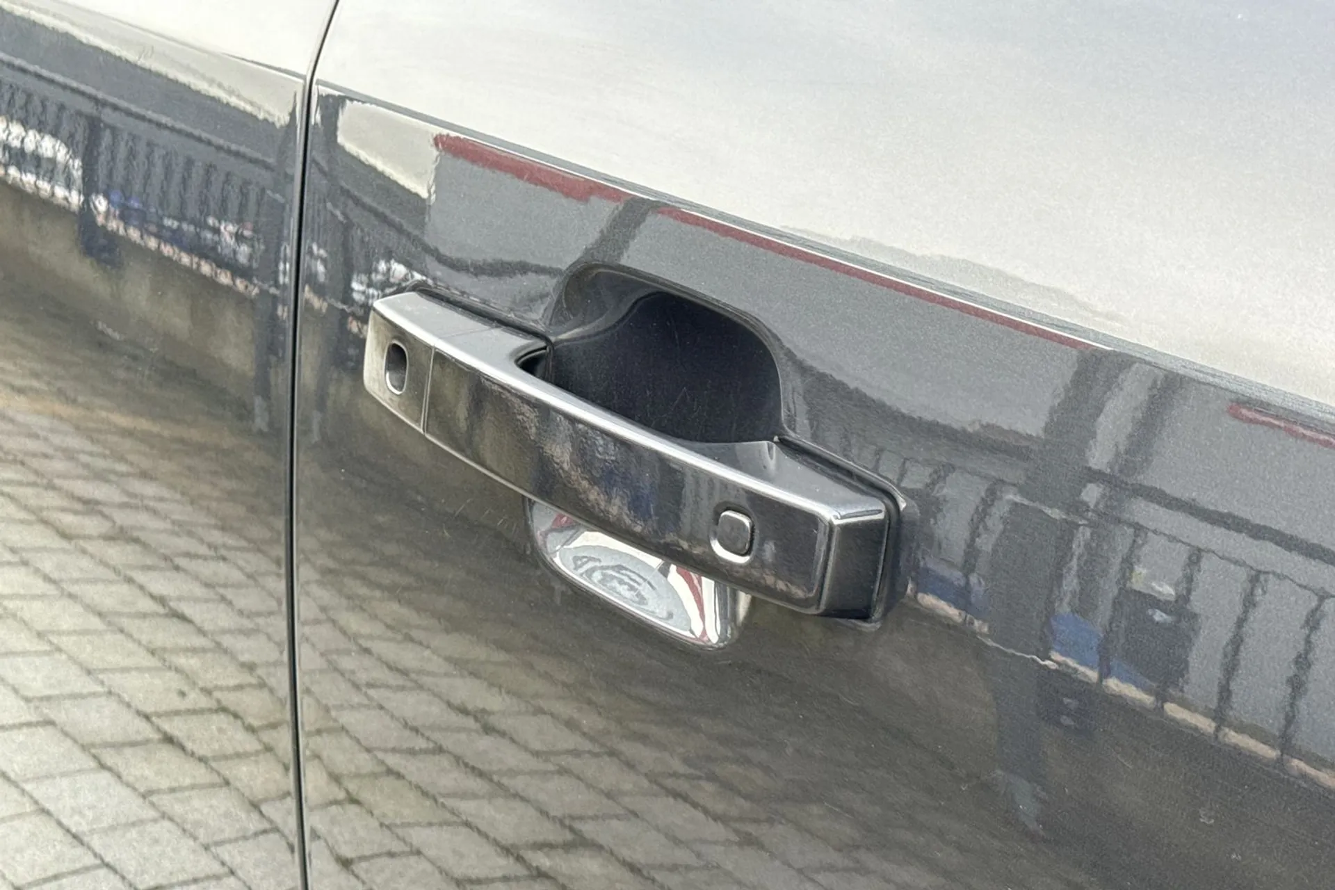 LAND ROVER DEFENDER thumbnail image number 24