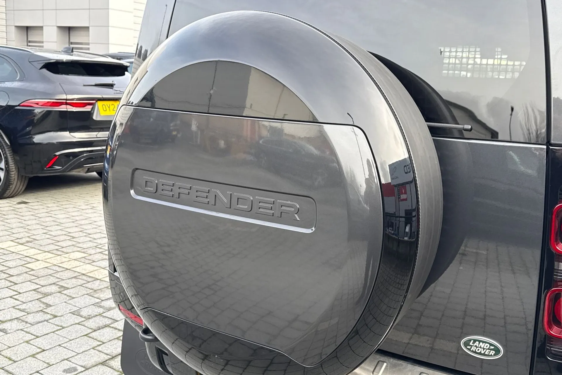 LAND ROVER DEFENDER thumbnail image number 27