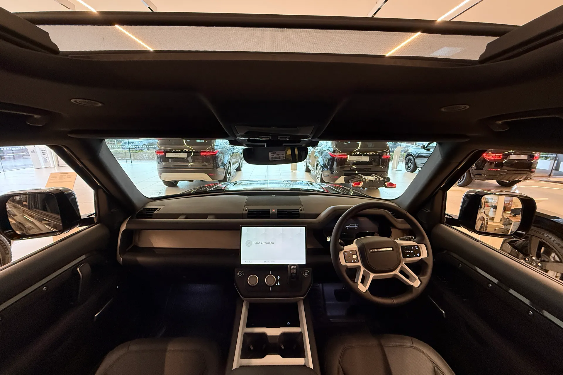 LAND ROVER Defender 110 thumbnail image number 3