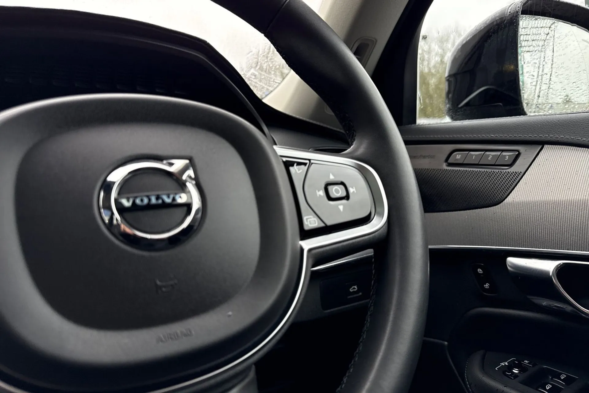 Volvo XC90 thumbnail image number 39