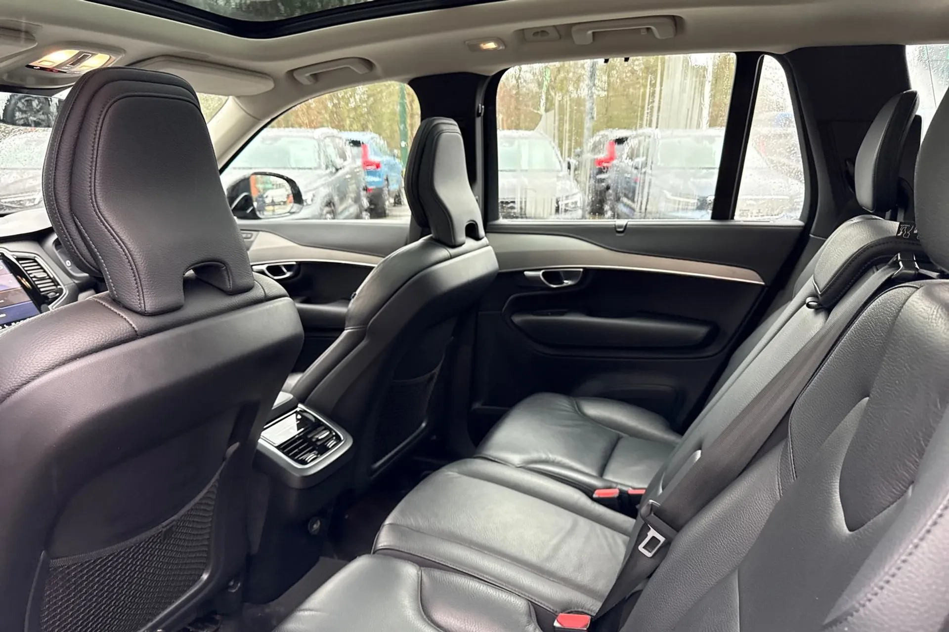 Volvo XC90 thumbnail image number 33