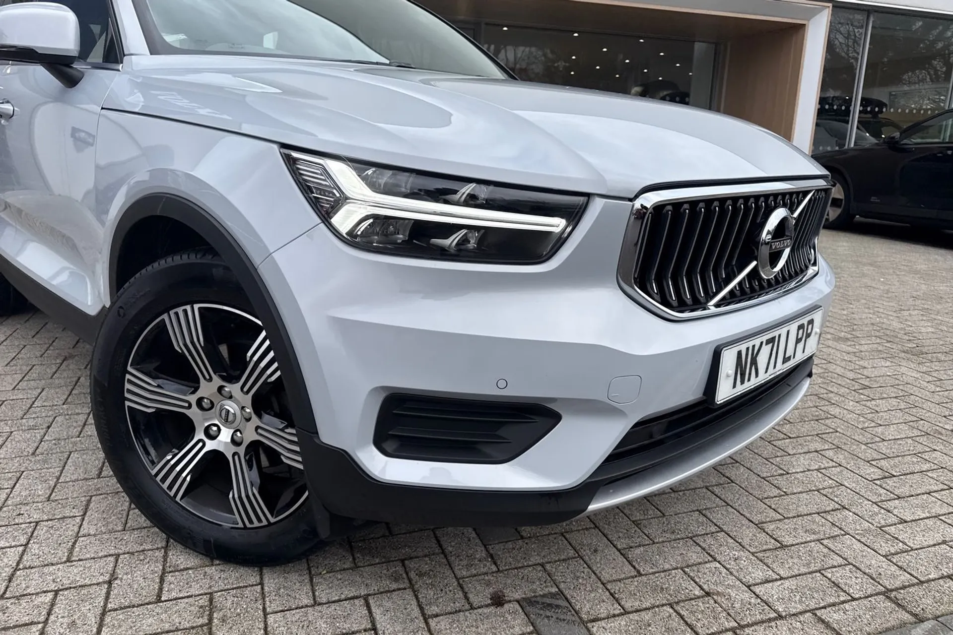 Volvo XC40 thumbnail image number 7