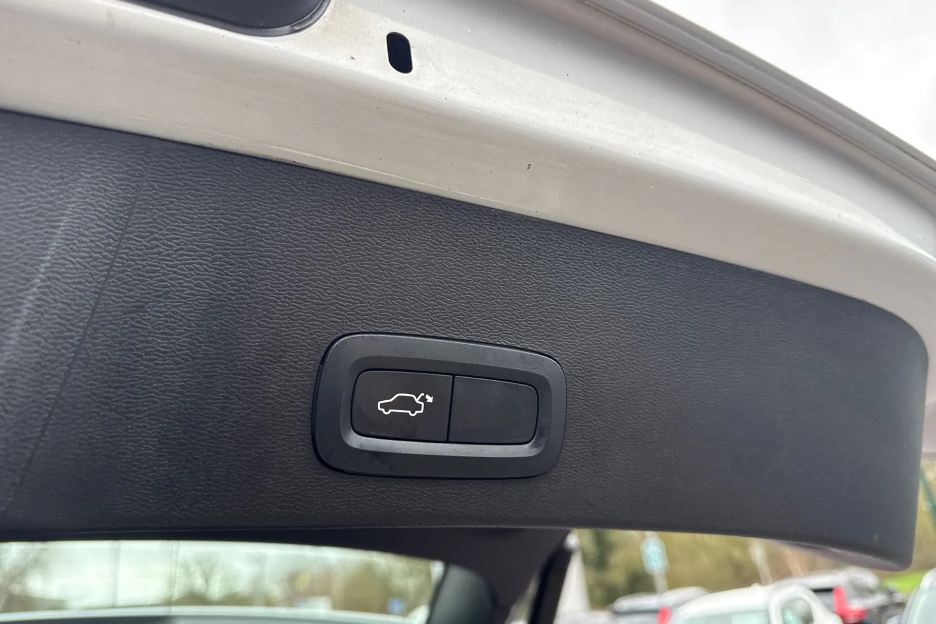 Volvo XC40 thumbnail image number 21