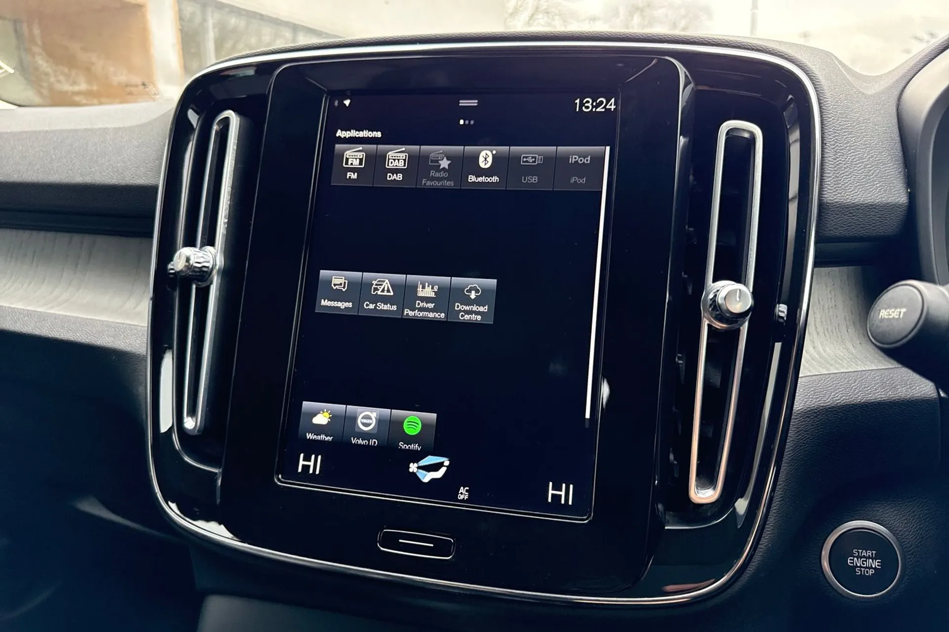 Volvo XC40 thumbnail image number 39