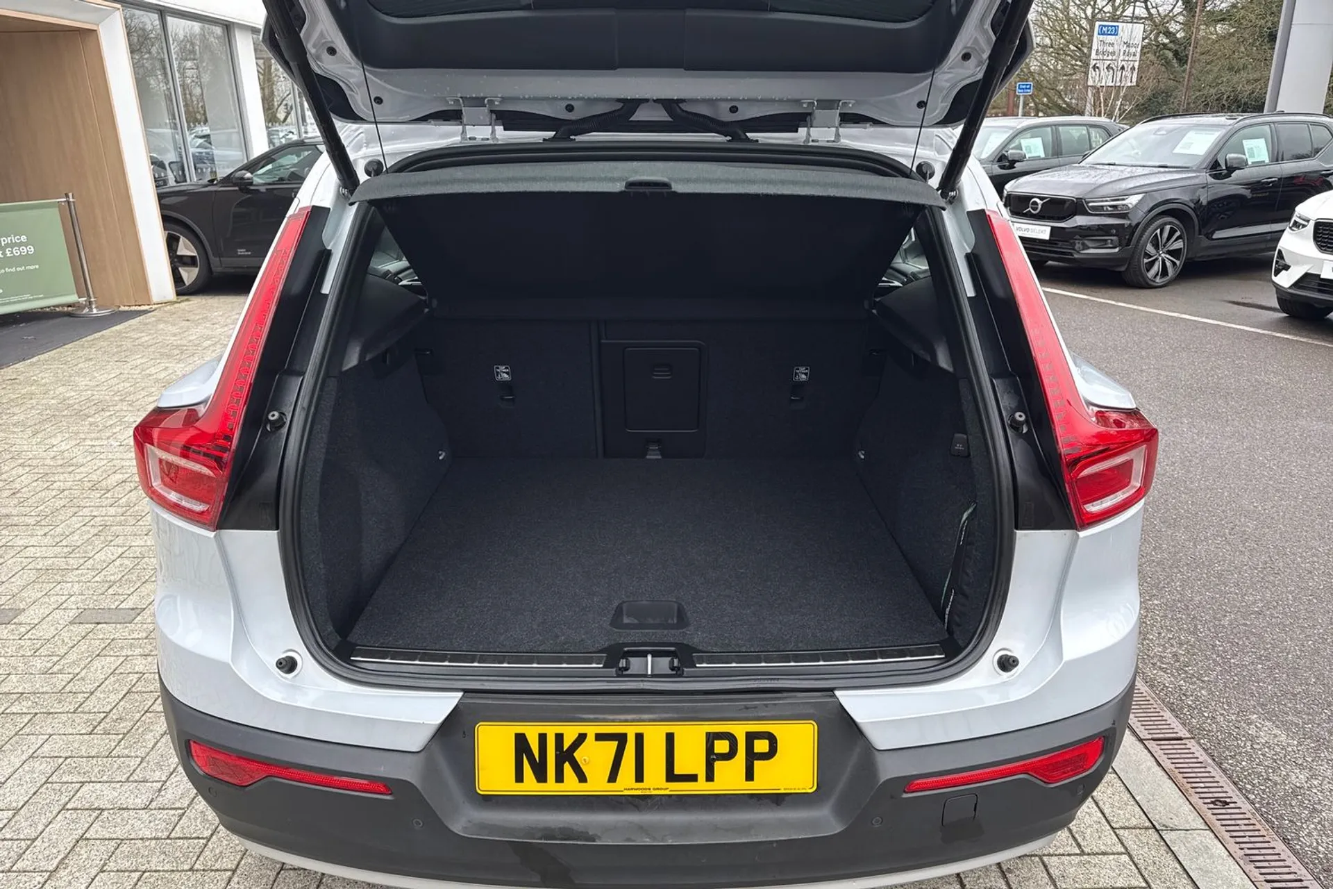 Volvo XC40 thumbnail image number 20