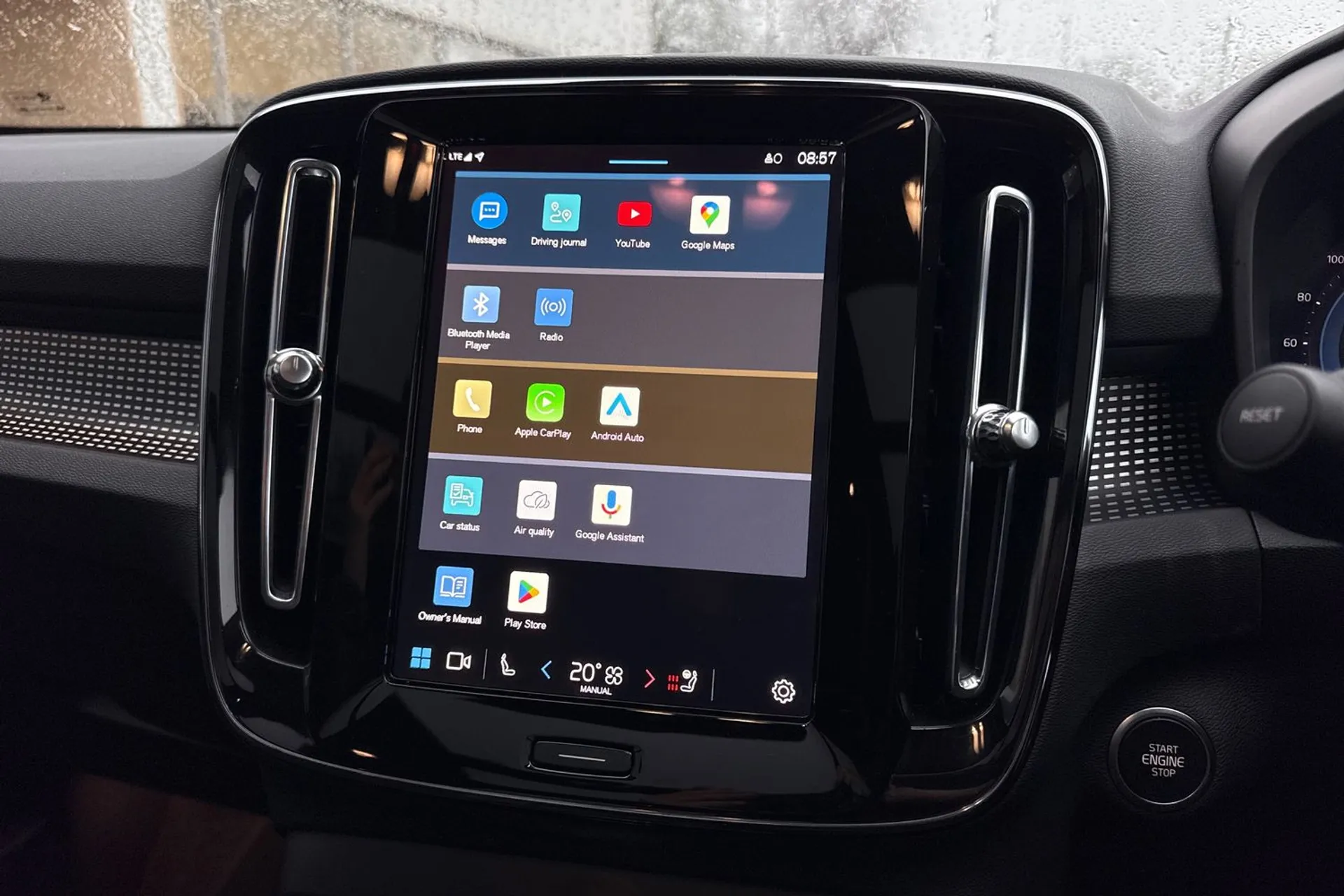 Volvo XC40 thumbnail image number 40