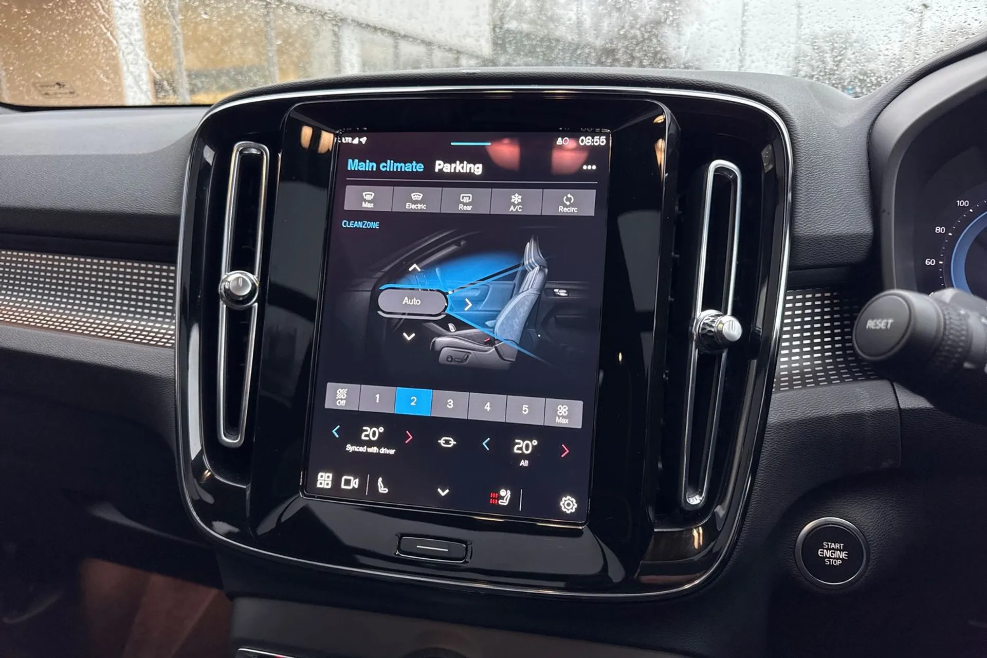 Volvo XC40 thumbnail image number 39