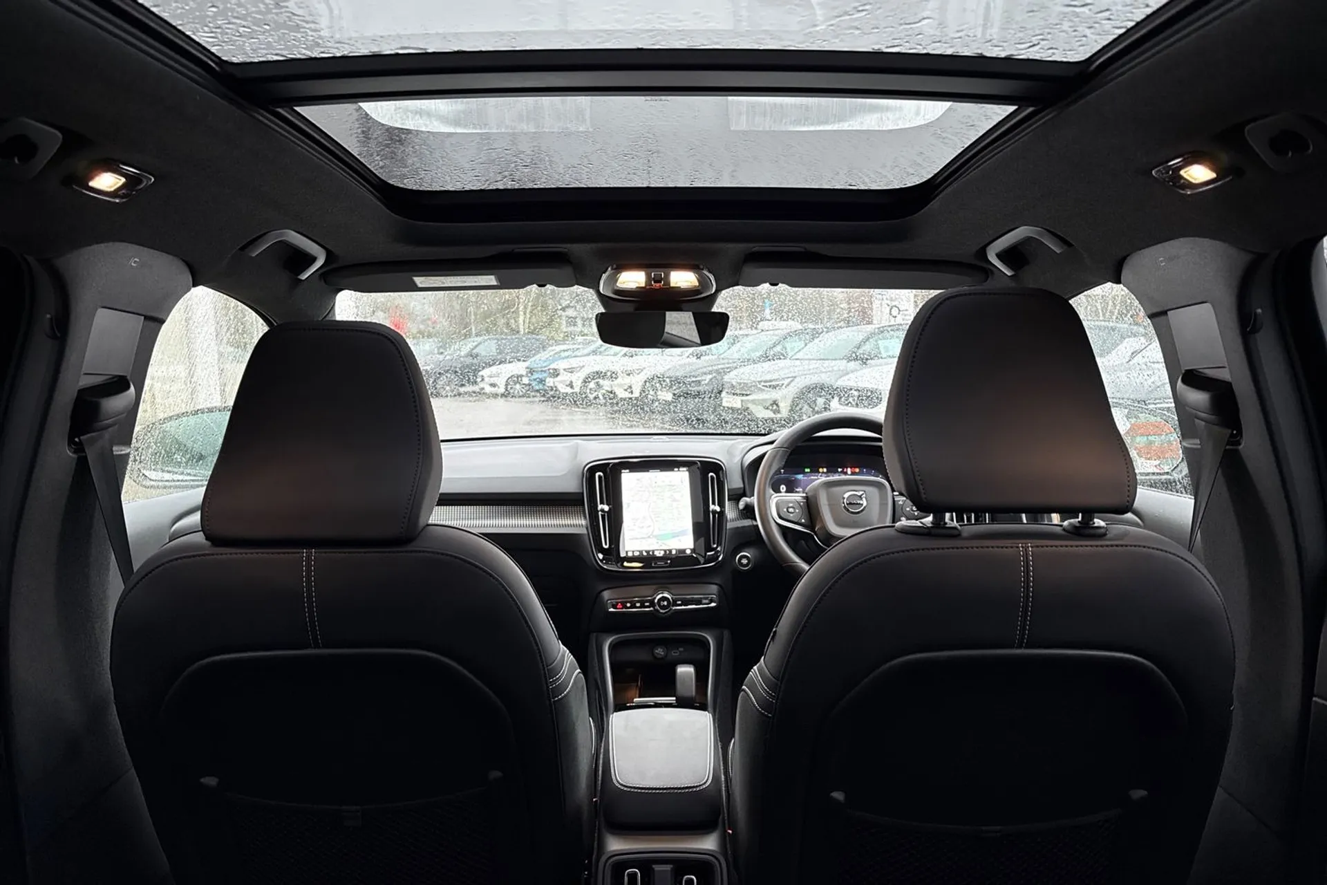 Volvo XC40 thumbnail image number 22