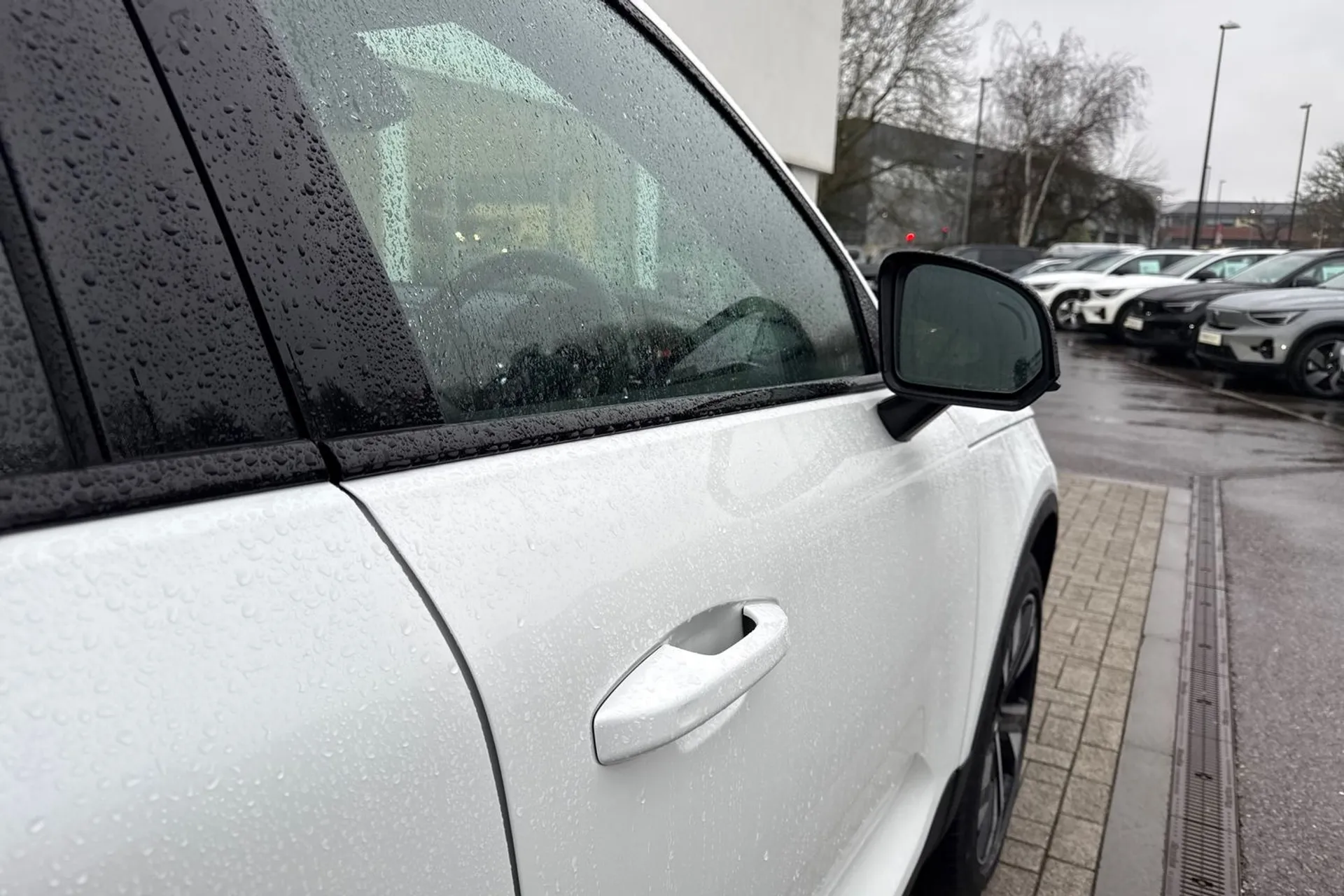 Volvo XC40 thumbnail image number 17