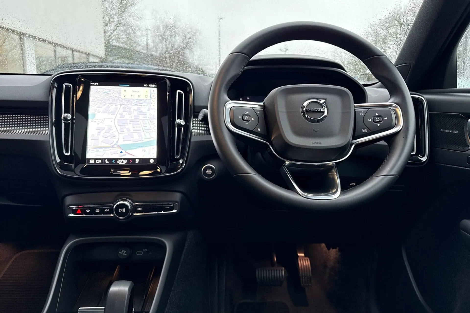 Volvo XC40 thumbnail image number 34