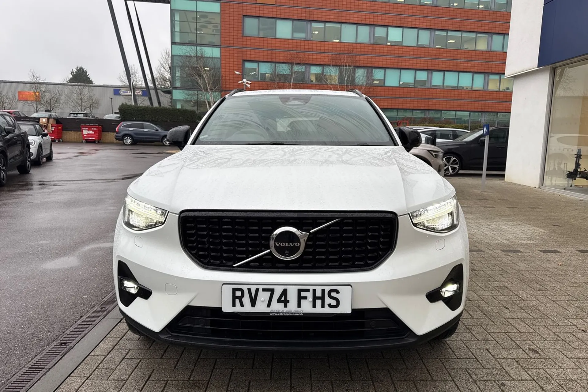 Volvo XC40 thumbnail image number 13