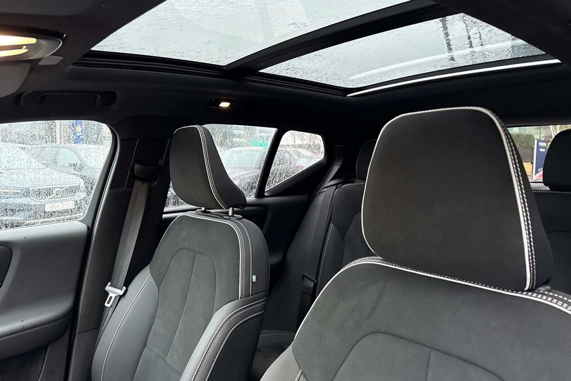 Volvo XC40 thumbnail image number 29