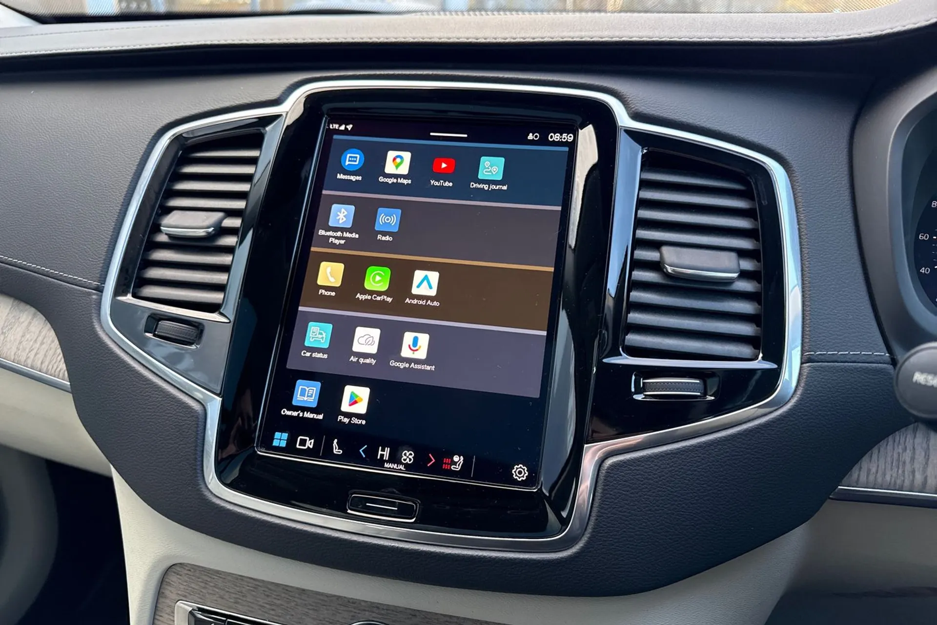 Volvo XC90 thumbnail image number 45