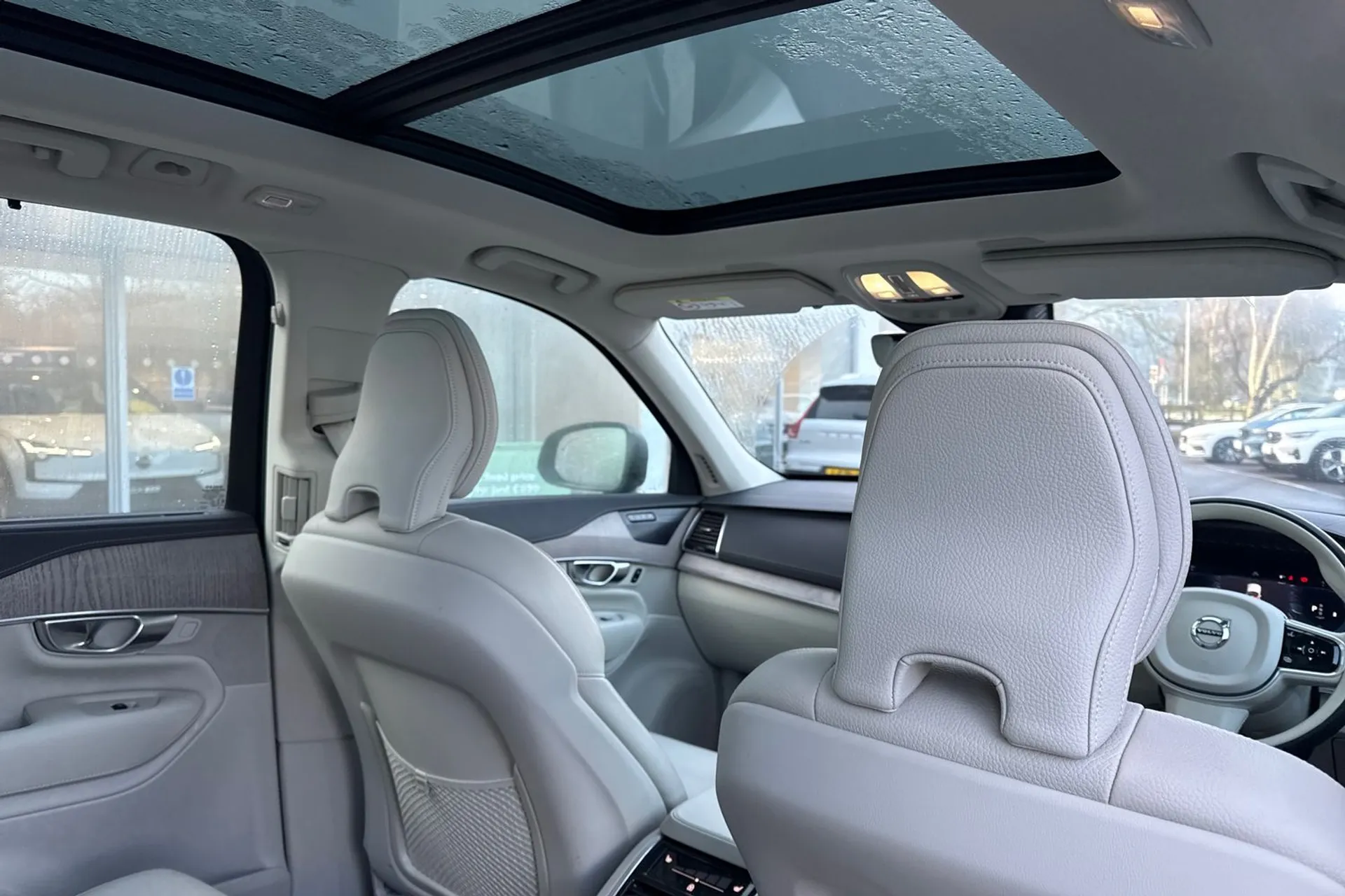 Volvo XC90 thumbnail image number 28