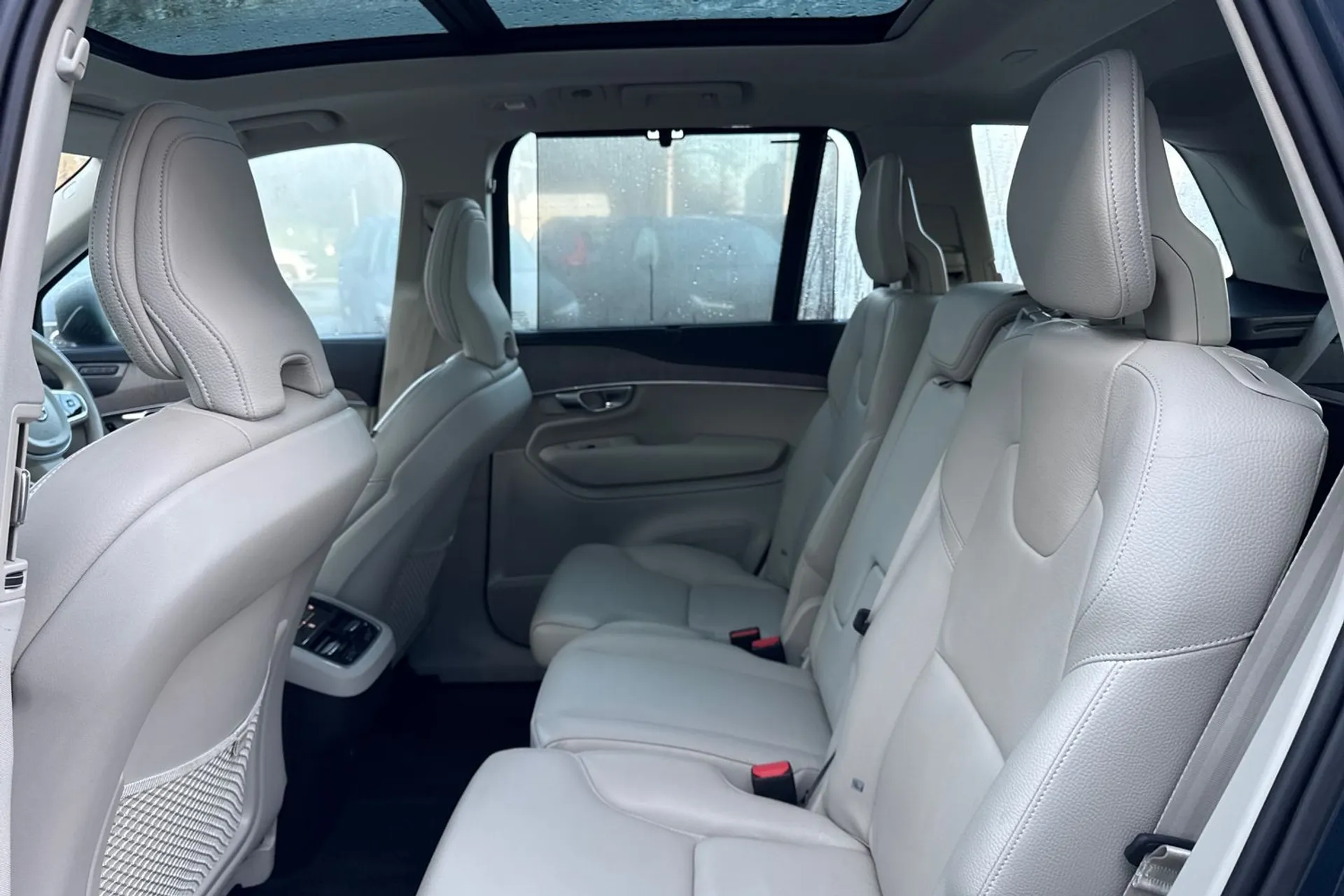 Volvo XC90 thumbnail image number 34