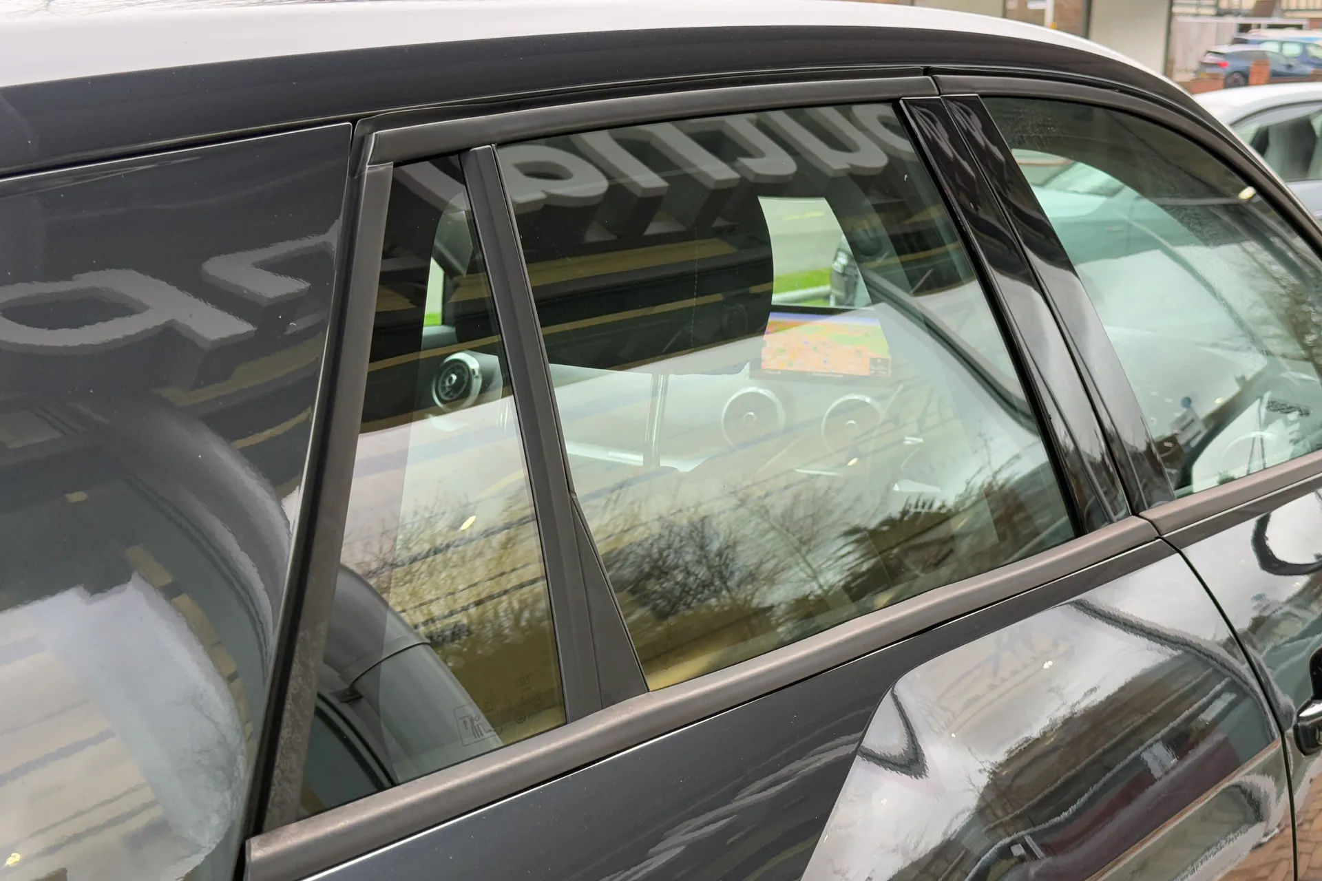 Audi Q2 thumbnail image number 35