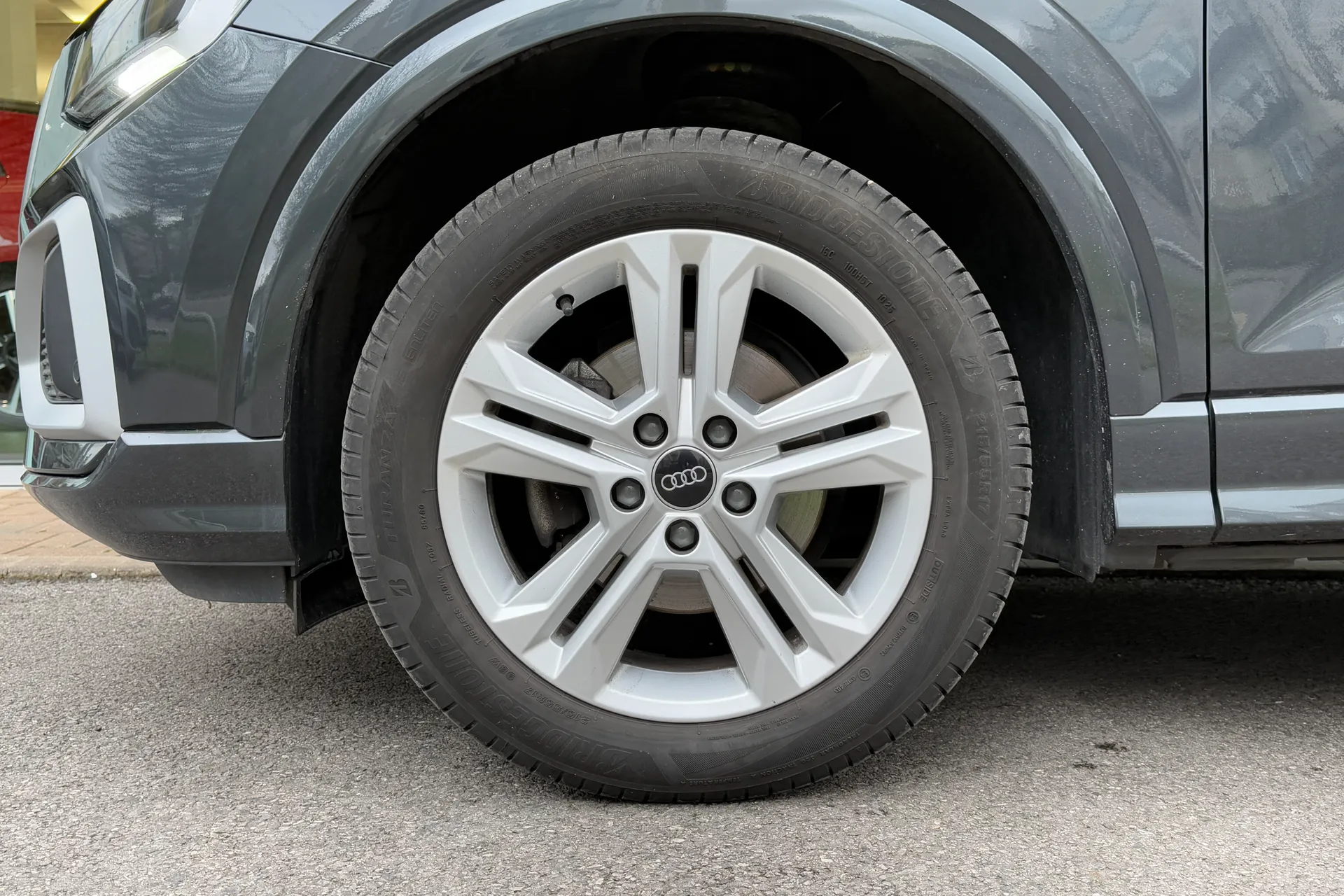 Audi Q2 thumbnail image number 44