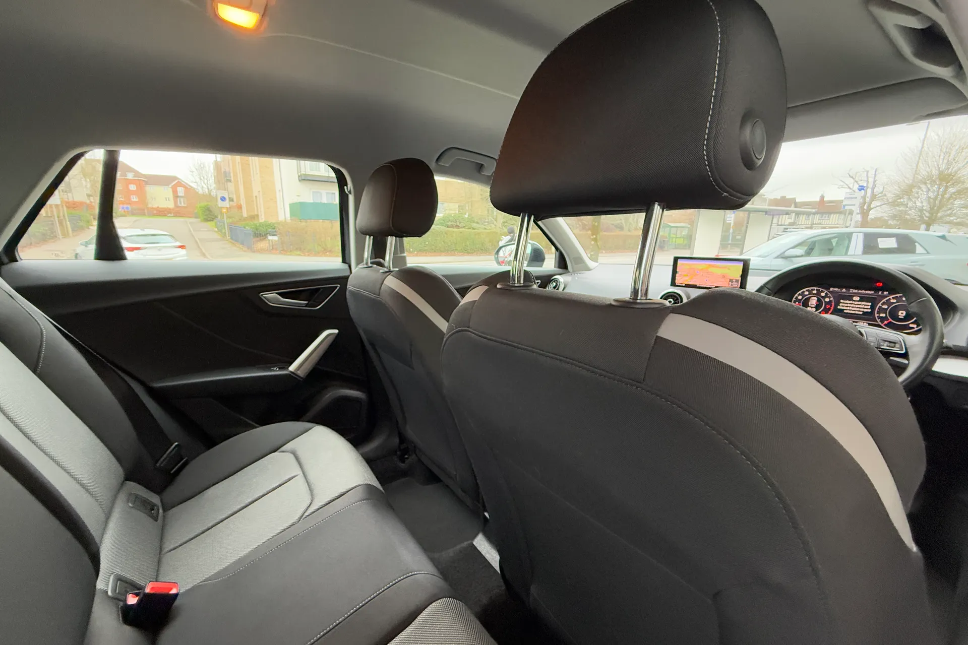 Audi Q2 thumbnail image number 30