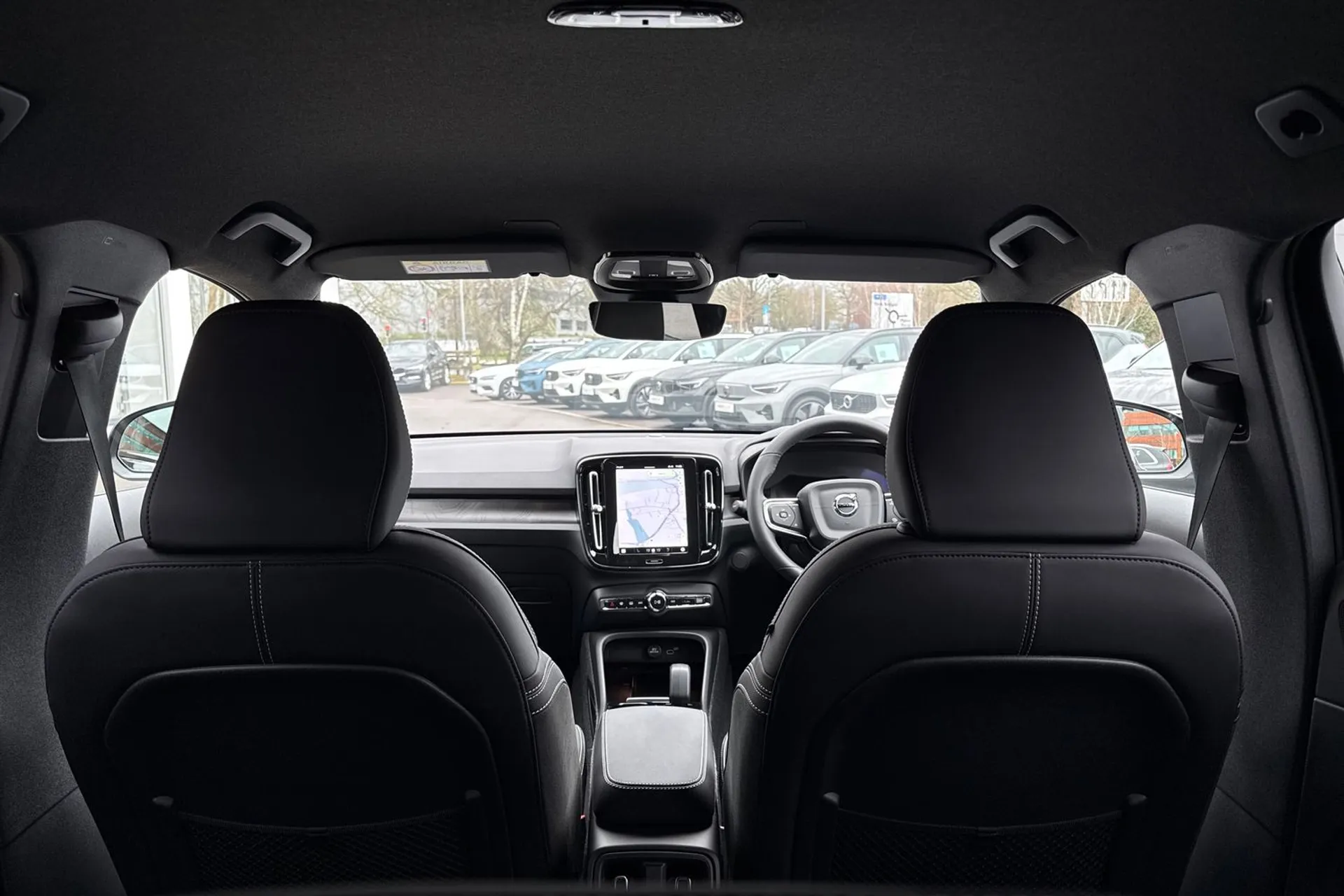 Volvo EX40 thumbnail image number 22