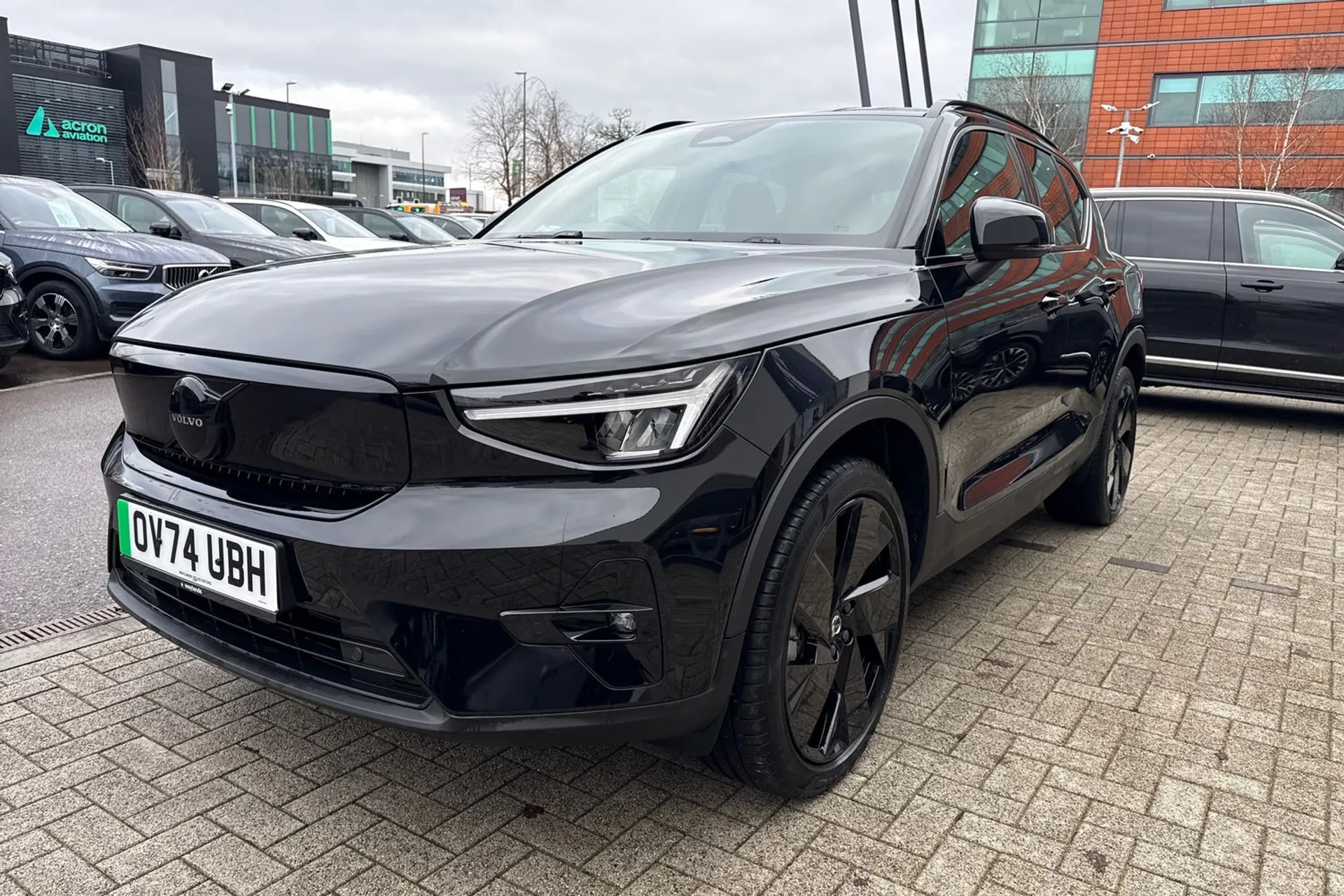 Volvo EX40 thumbnail image number 12